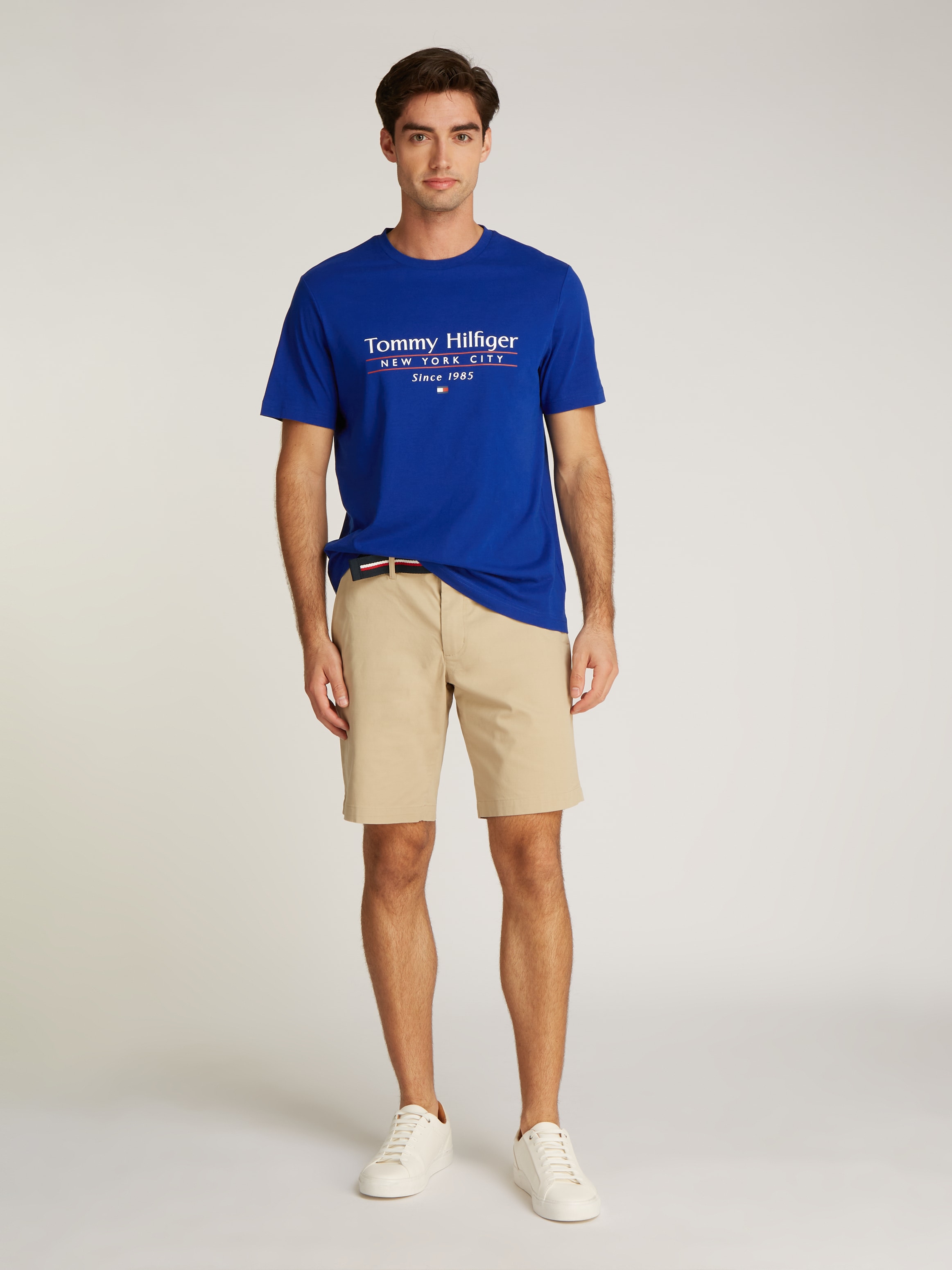 Tommy Hilfiger T-Shirt »HILFIGER CENTER STACK TEE«, mit grossem Schriftprint