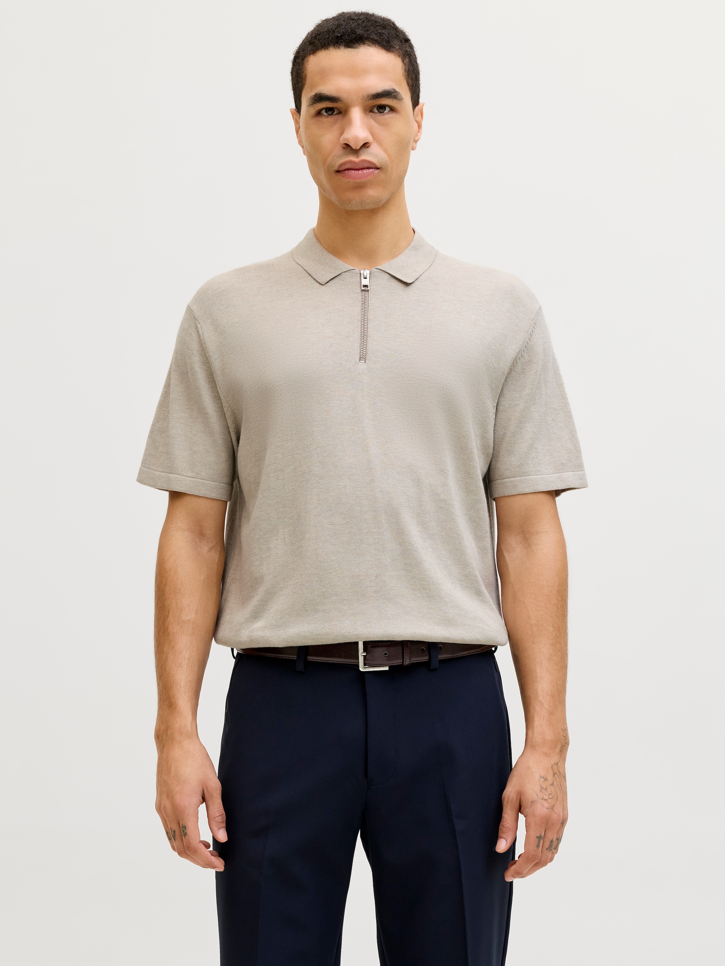 Image of Jack & Jones Kurzarmpullover "JJEEMIL KNIT ZIP POLO SS SN" mit kurzem Reissverschluss