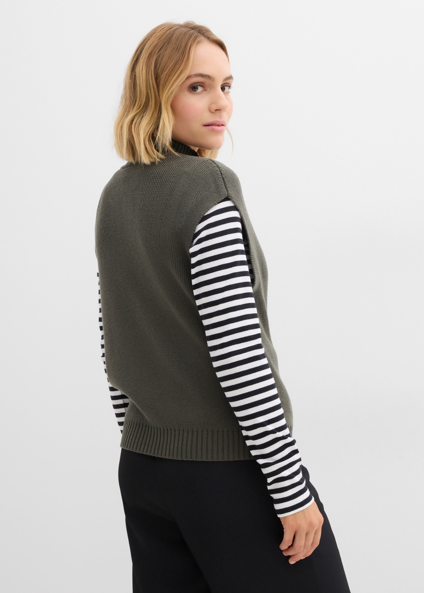 bonprix Strickweste mit Zip-Detail, Oversize-Passform, aus Baumwolle und Polyacryl