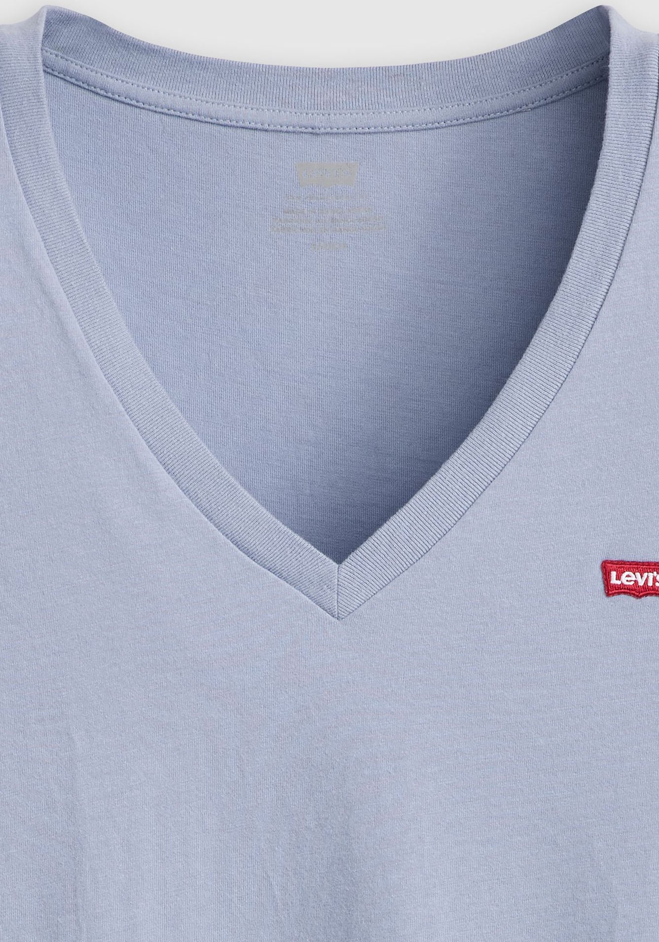 Levi's® V-Shirt »Perfect Tee«, mit kleinem Batwing- Logo