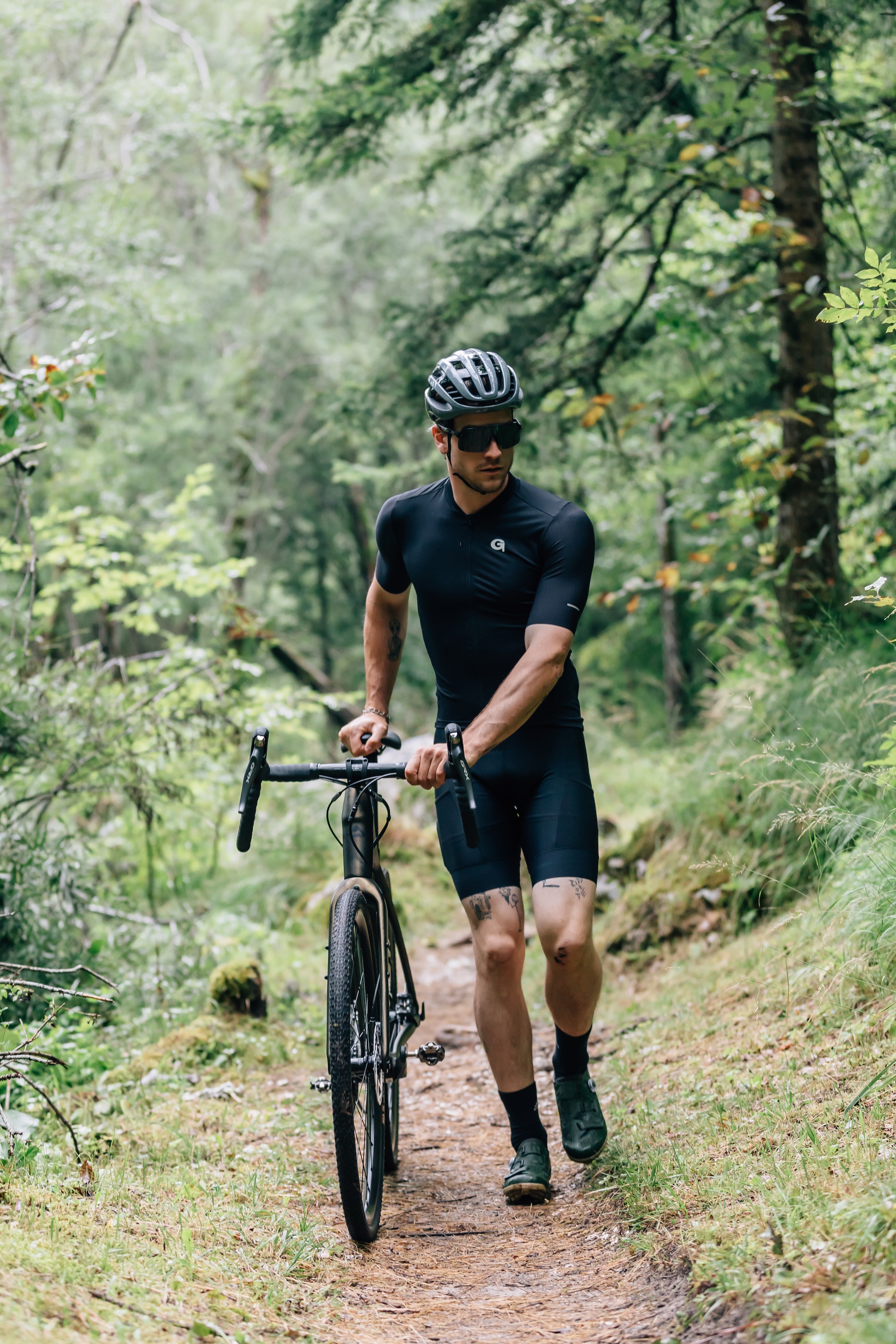 Gonso Radtrikot »SITIVO TRIKOT M«, Herren Radshirt kurzarm, atmungsaktives Fahrradtrikot mit Rückentasche