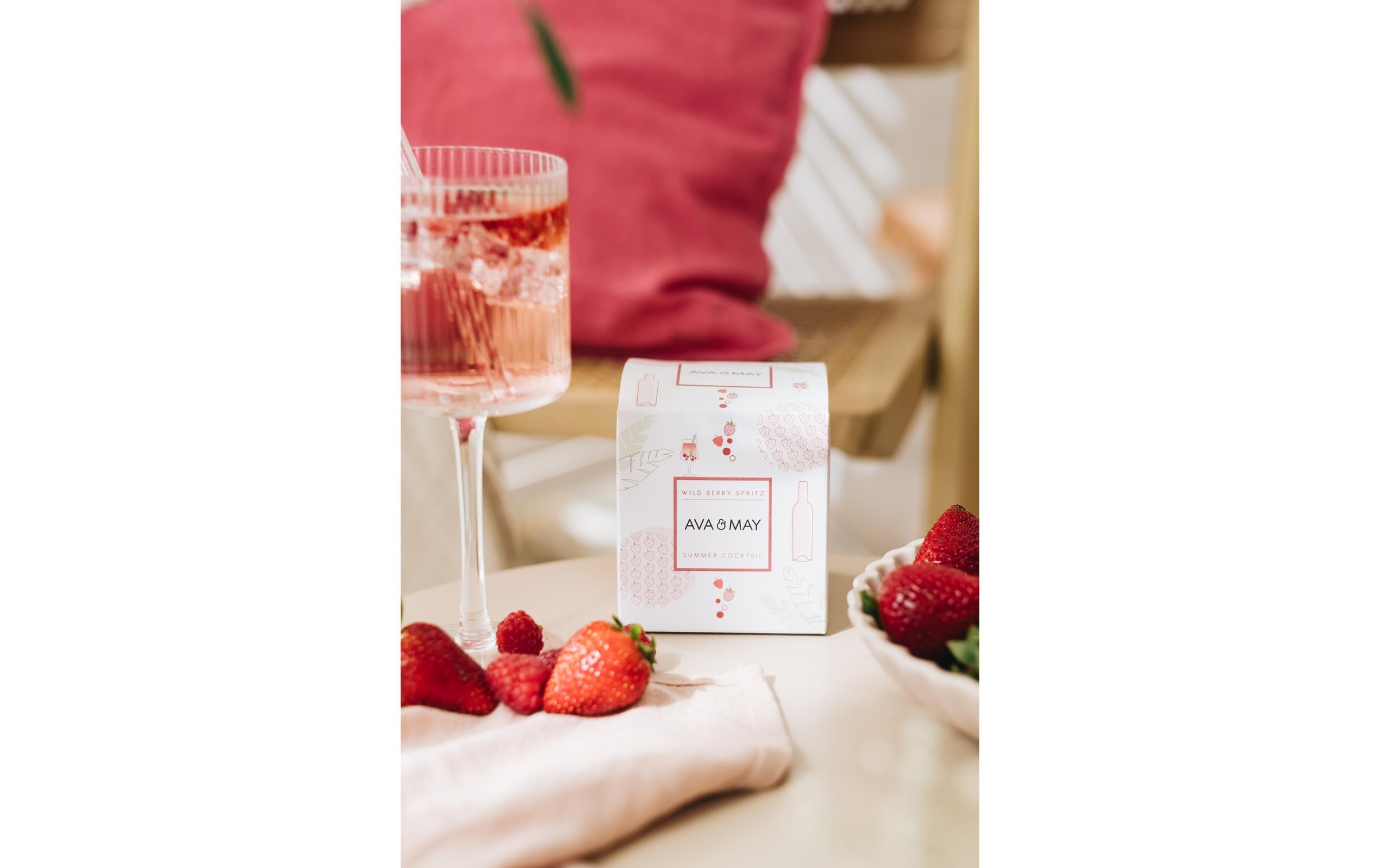 AVA & MAY Duftkerze »Wild Berry Spritz 200 g«