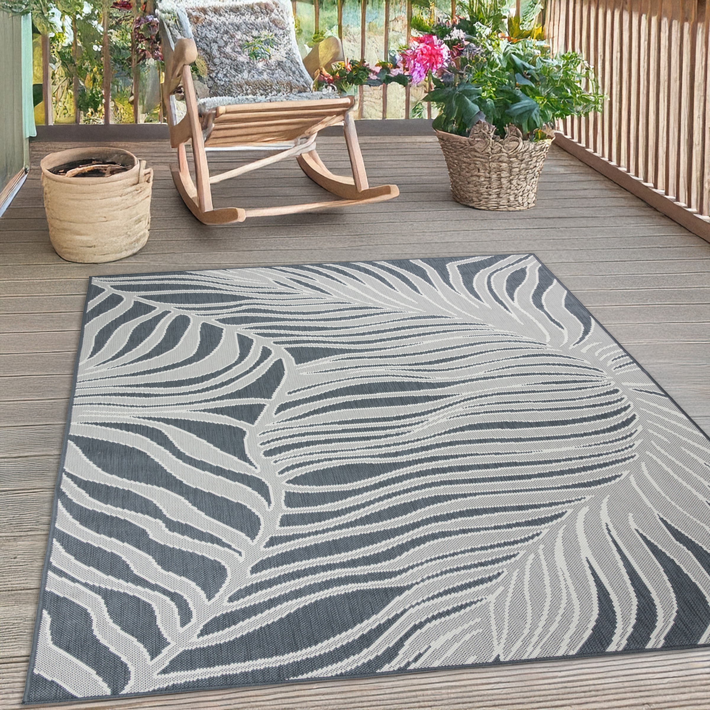 Image of s.Oliver Teppich "Skadom, Wende-Teppich im Blatt Design, auch für Balkon und Terrasse" rechteckig 5 mm Höhe für In- und Outdoor geeignet, wetterfest & UV-beständig