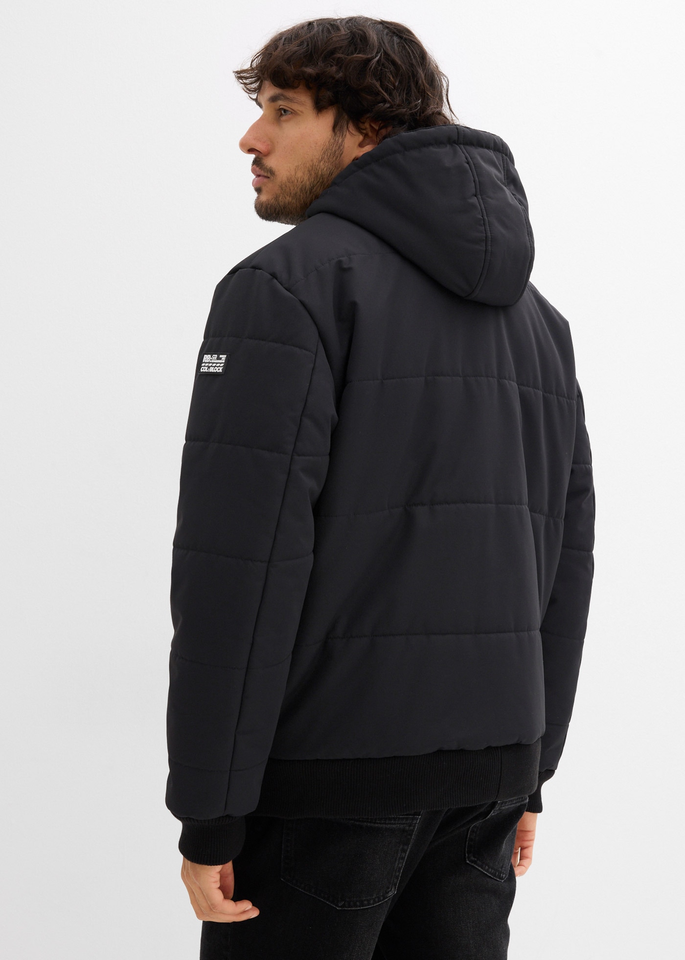 bonprix Veste matelassée »Winter-Steppjacke in Blousonform mit Kapuze« Winter-Steppjacke in Blousonform mit Kapuze