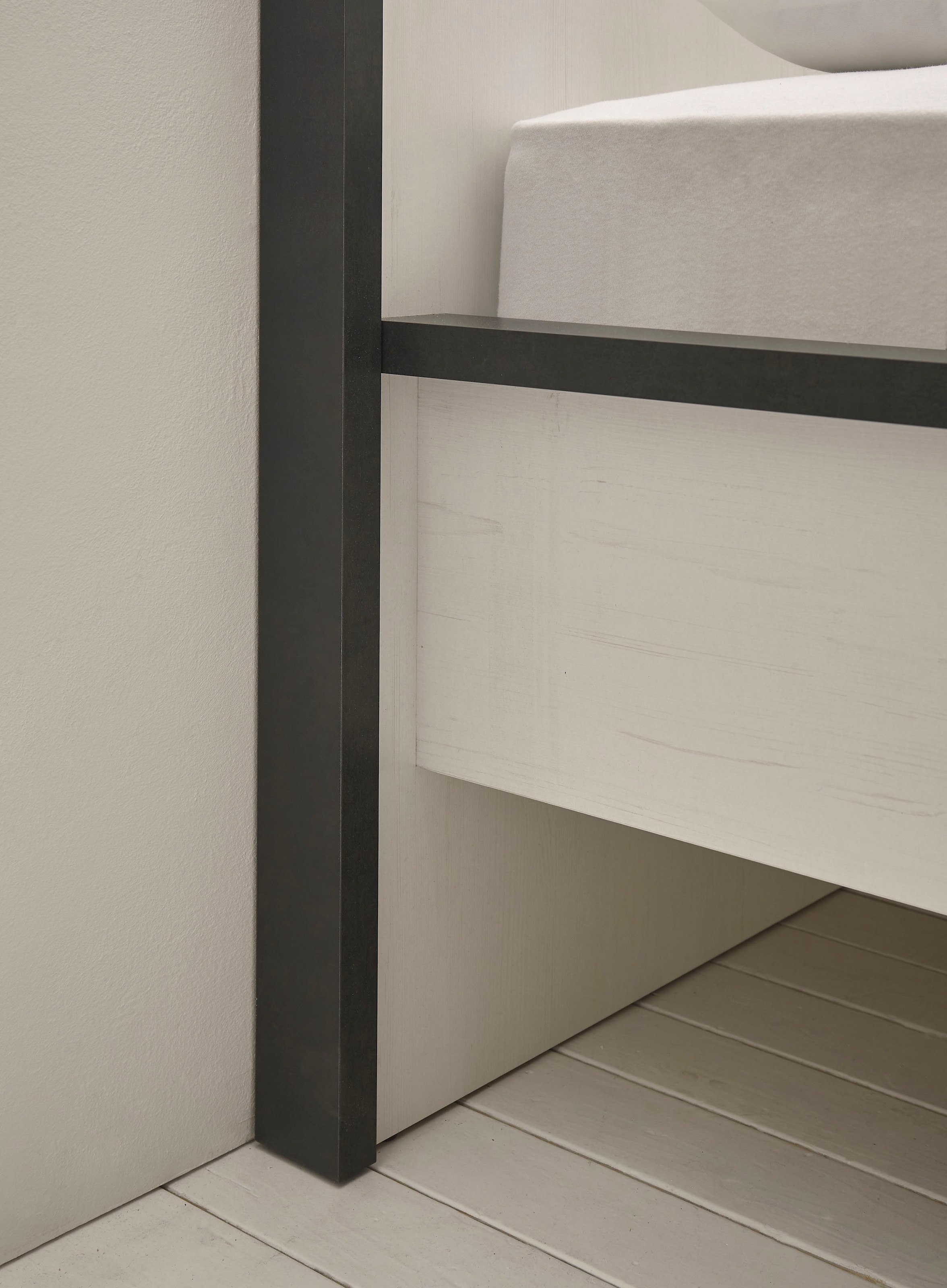 Home affaire Einzelbett »SHERWOOD Liegefläche 90/140 oder 180x200 cm«, aus FSC®-zertifiziertem Holzwerkstoff, rustikaler Landhausstil