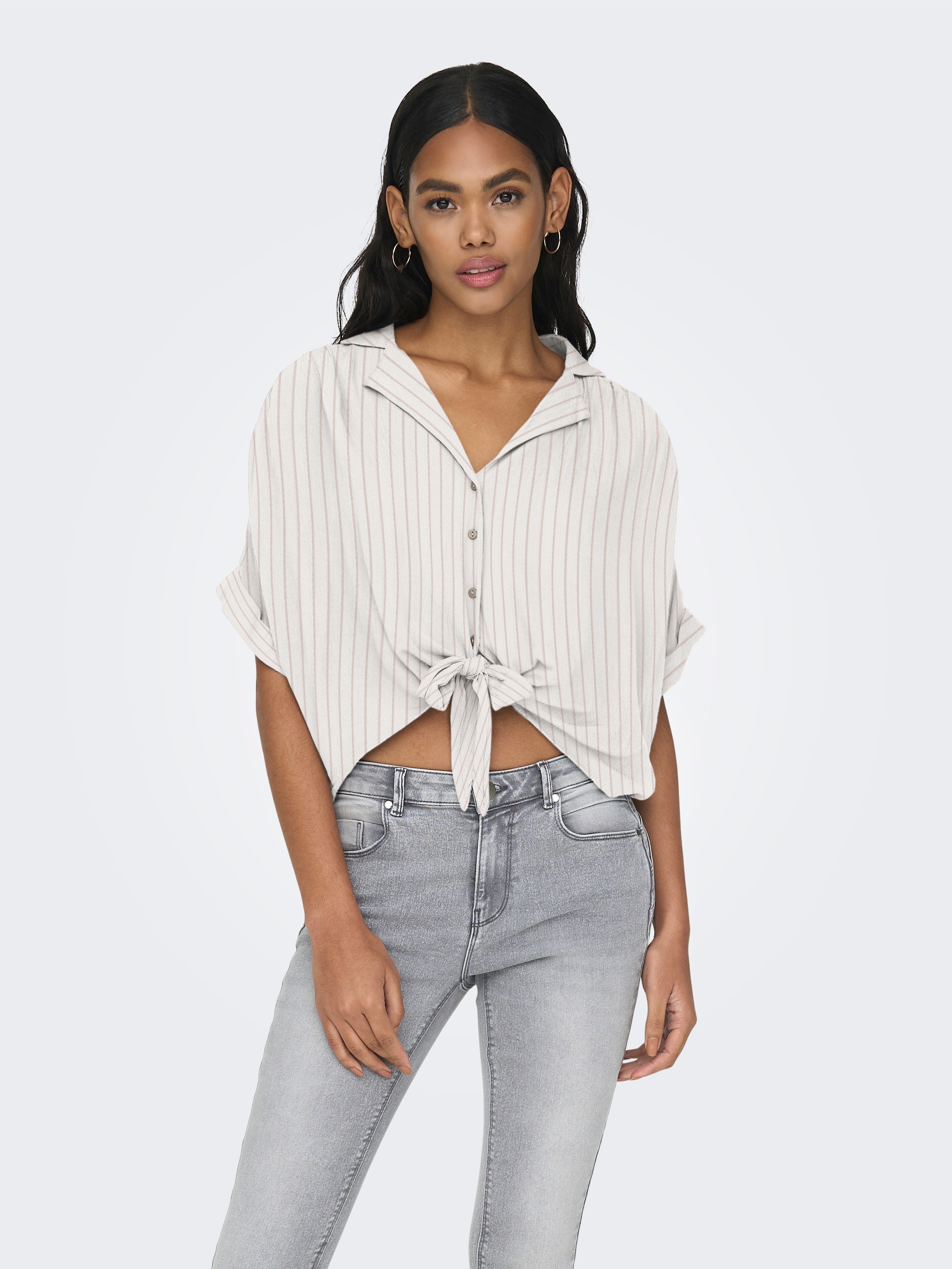 ONLY Kurzarmbluse »ONLPAULA LIFE S/S TIE SHIRT WVN NOOS« Viskose, regular fit