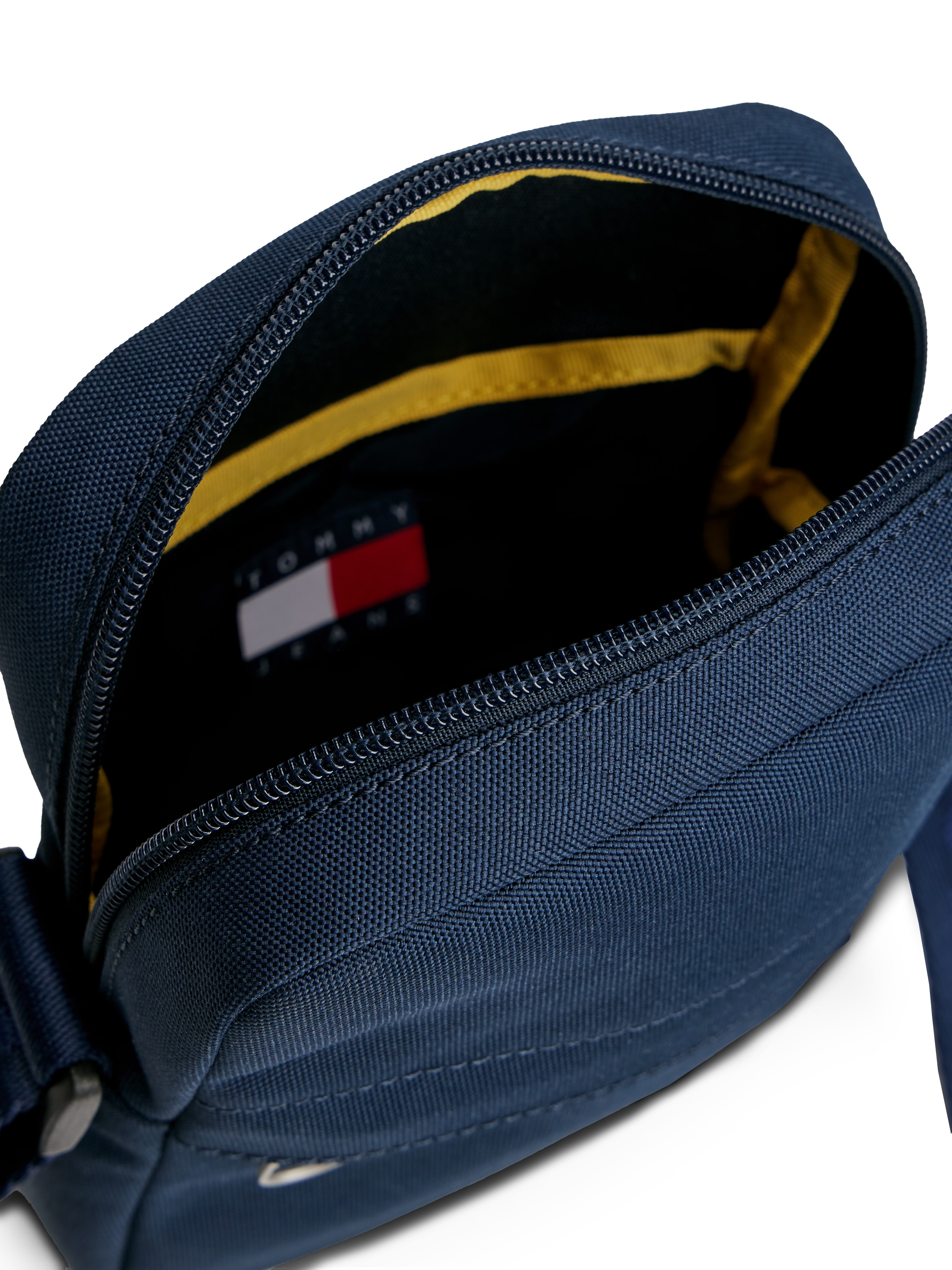 Tommy Jeans Umhängetasche »TJM ESS DAILY REPORTER« Men Schultertasche, Freizeitasche mit Tommy Jeans Flaggen-Aufnäher