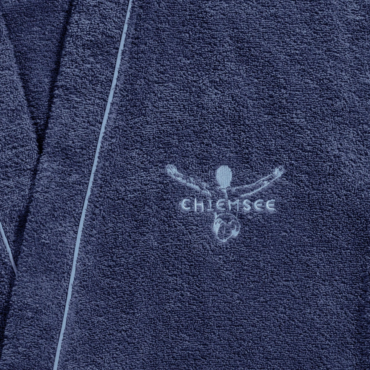 Chiemsee Bademantel »Chiemsee Bademantel Venice für Damen und Herren, ideal für Sauna & Spa«, (1 St.), Logostickerei auf der Brust