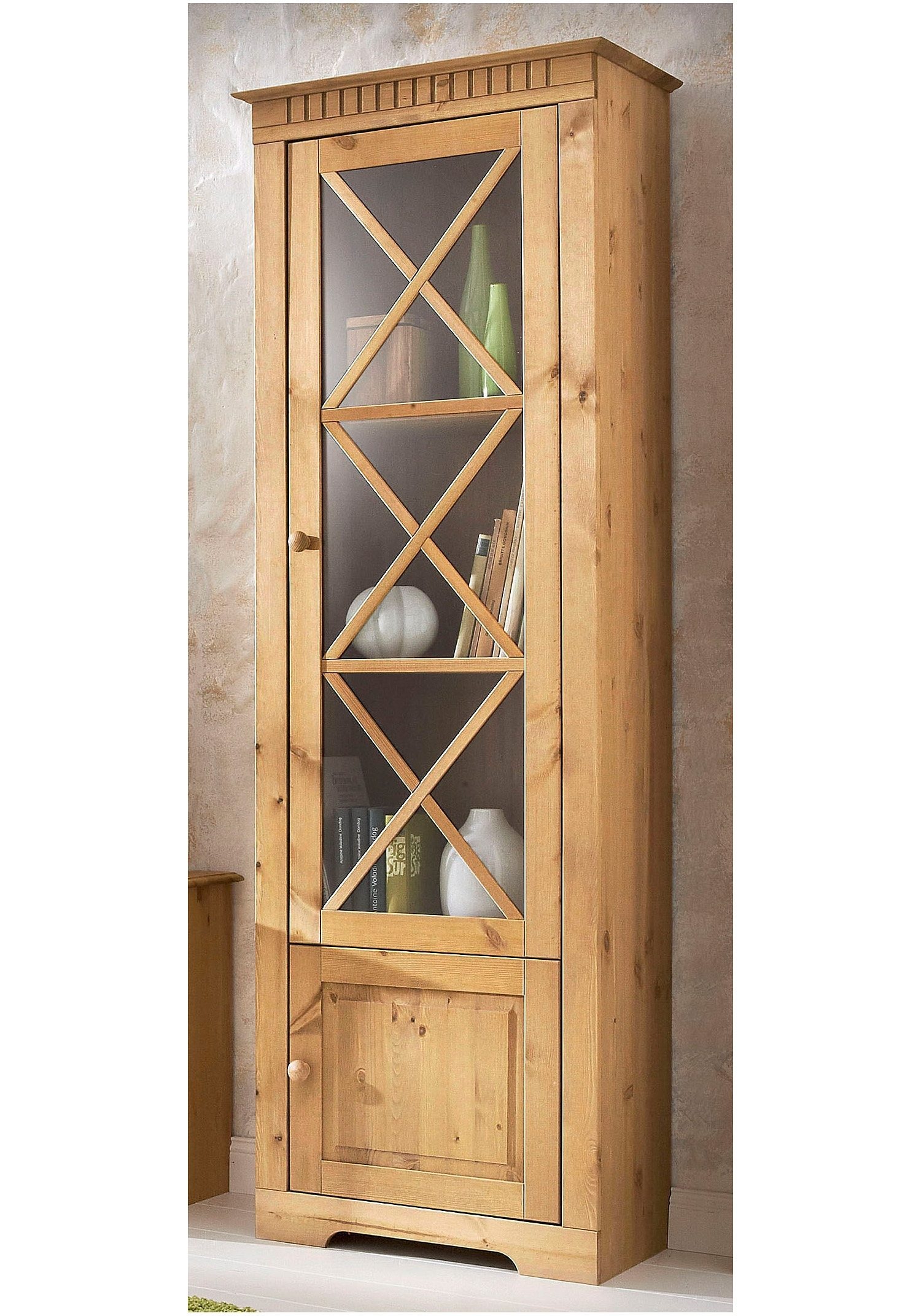 Image of GOODproduct Vitrine "Lisa" aus schönem massivem Kiefernholz, mit einer schönen Glastürfront