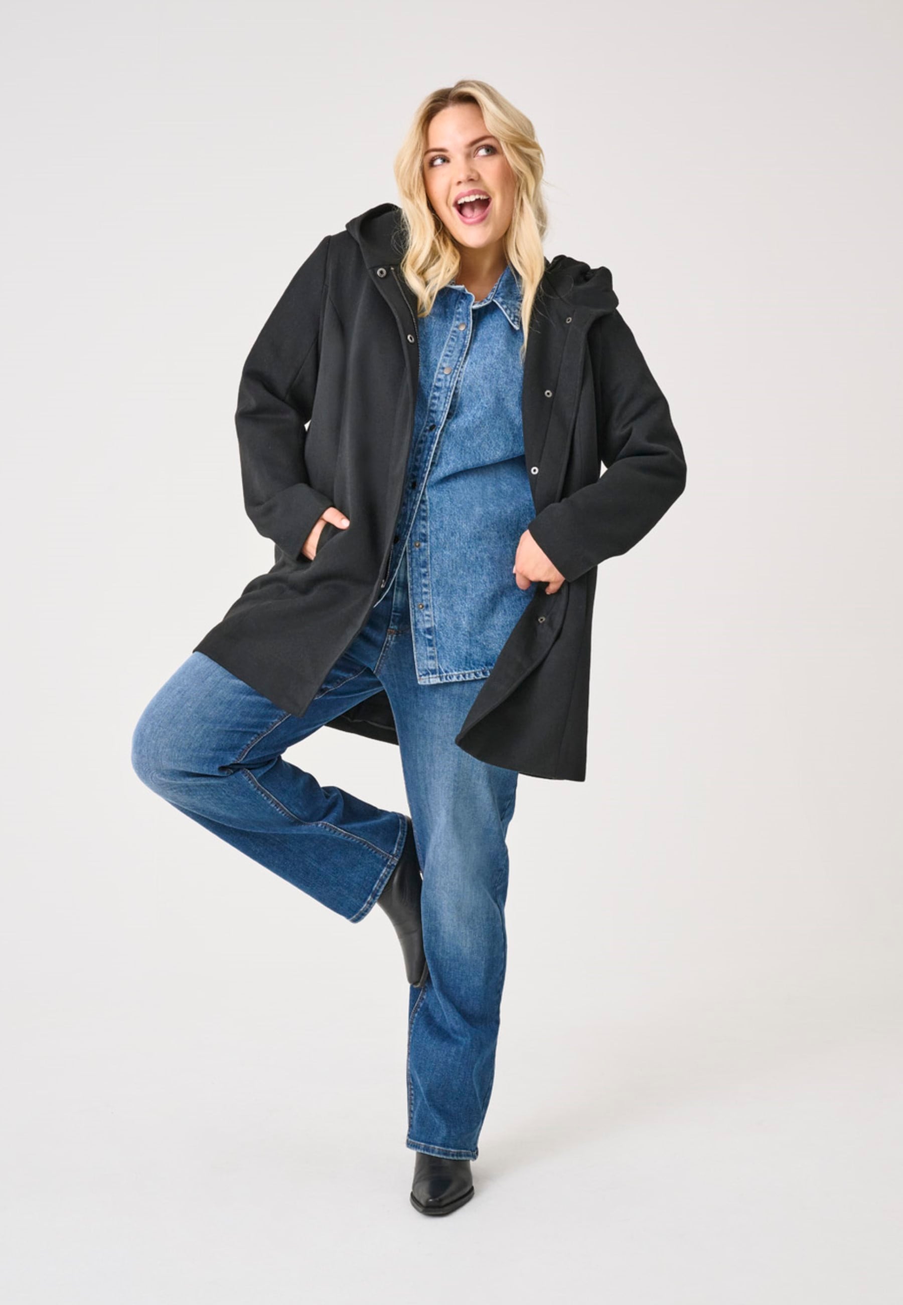 ONLY CARMAKOMA Langjacke »CARSEDONA LIGHT COAT OTW«, mit Kapuze, mit Kapuze