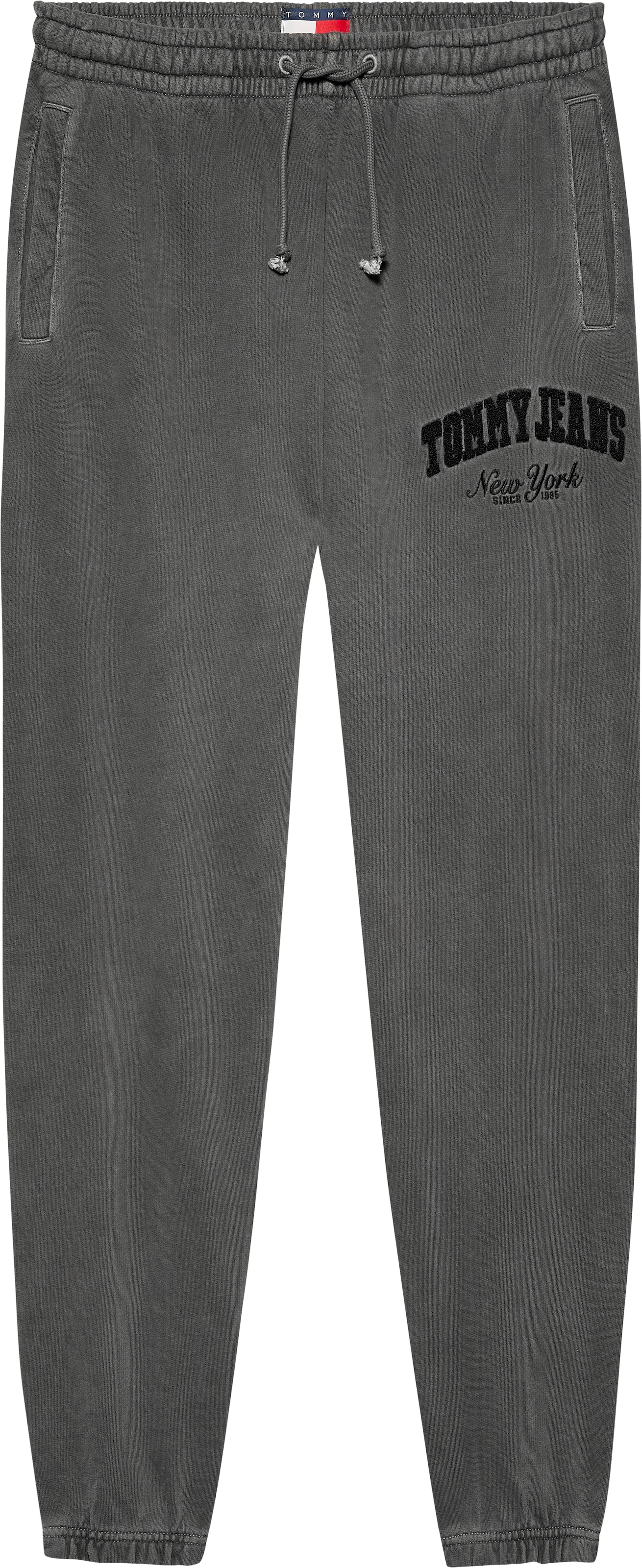 Tommy Jeans Jogginghose »TJM RLX VINTAGE VARSITY JOGGER«, mit Logostickerei