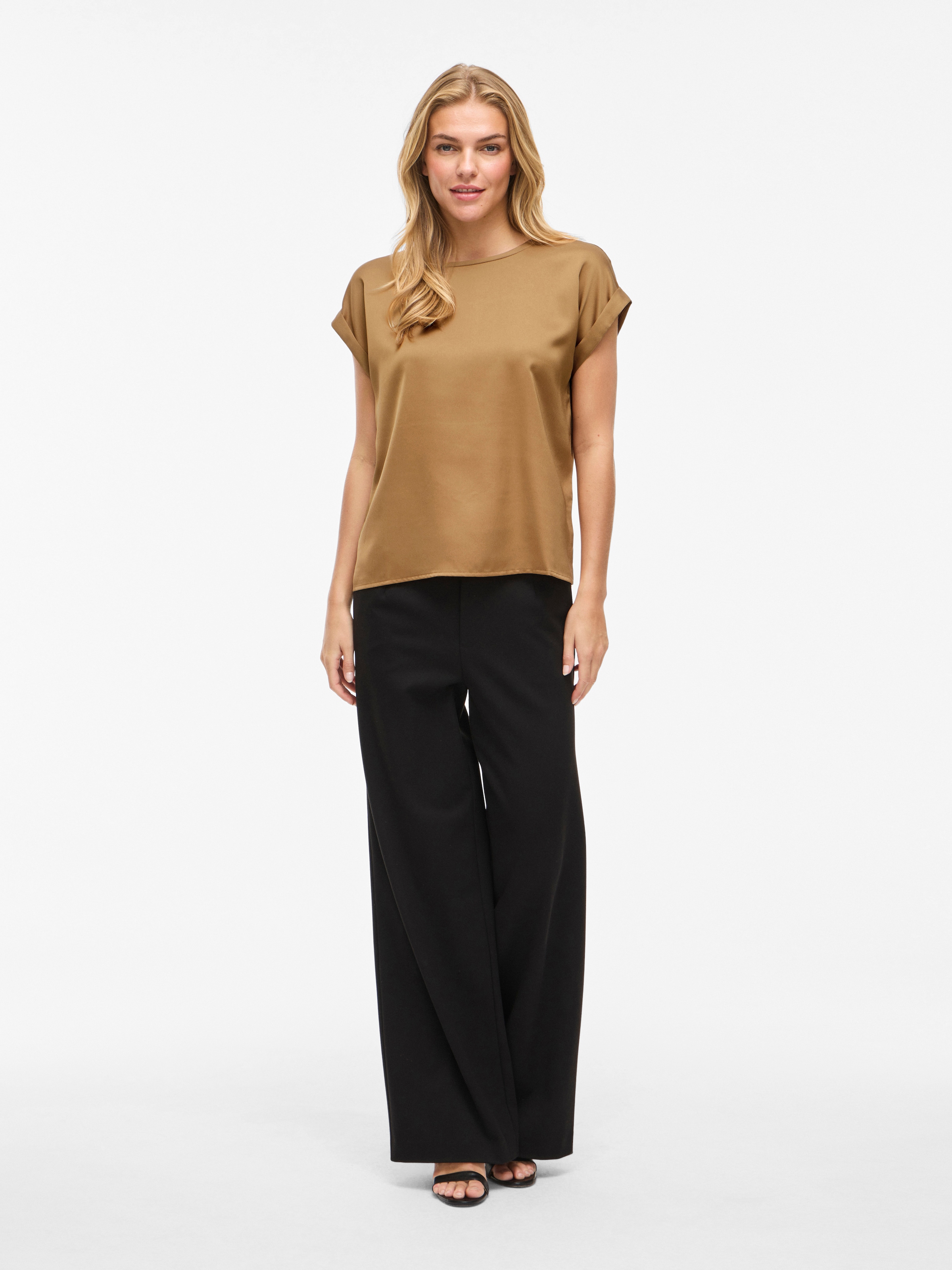 Vila Kurzarmshirt »VIELLETTE S/S SATIN TOP - NOOS« Satin Optik