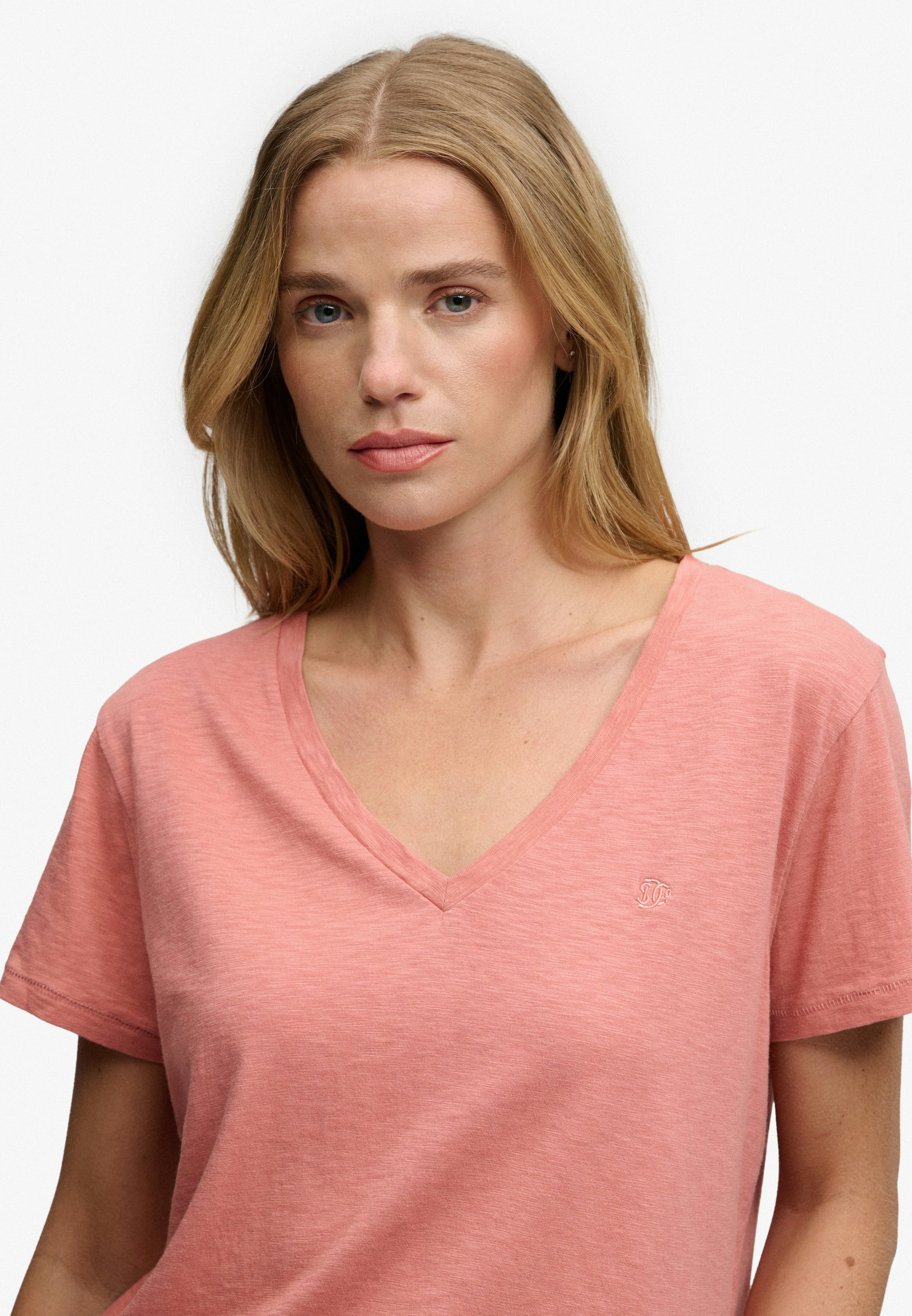 Superdry T-Shirt »STUDIOS SLUB EMB VEE TEE« Baumwollmischung, relaxed fit