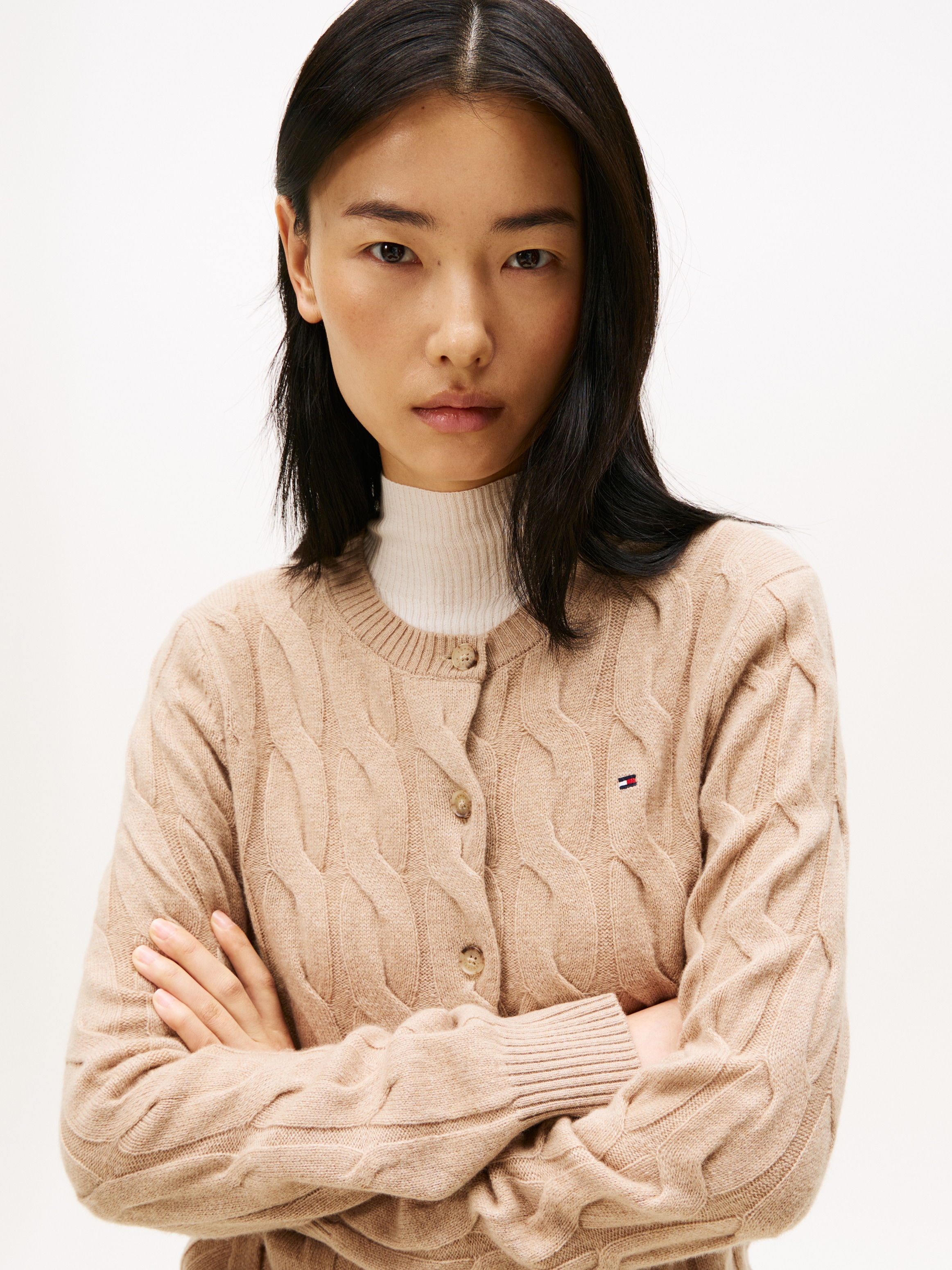 Tommy Hilfiger Strickjacke »SOFT WOOL CABLE C-NK LS CARDIGAN« mit Zopfmuster, aus reiner Wolle