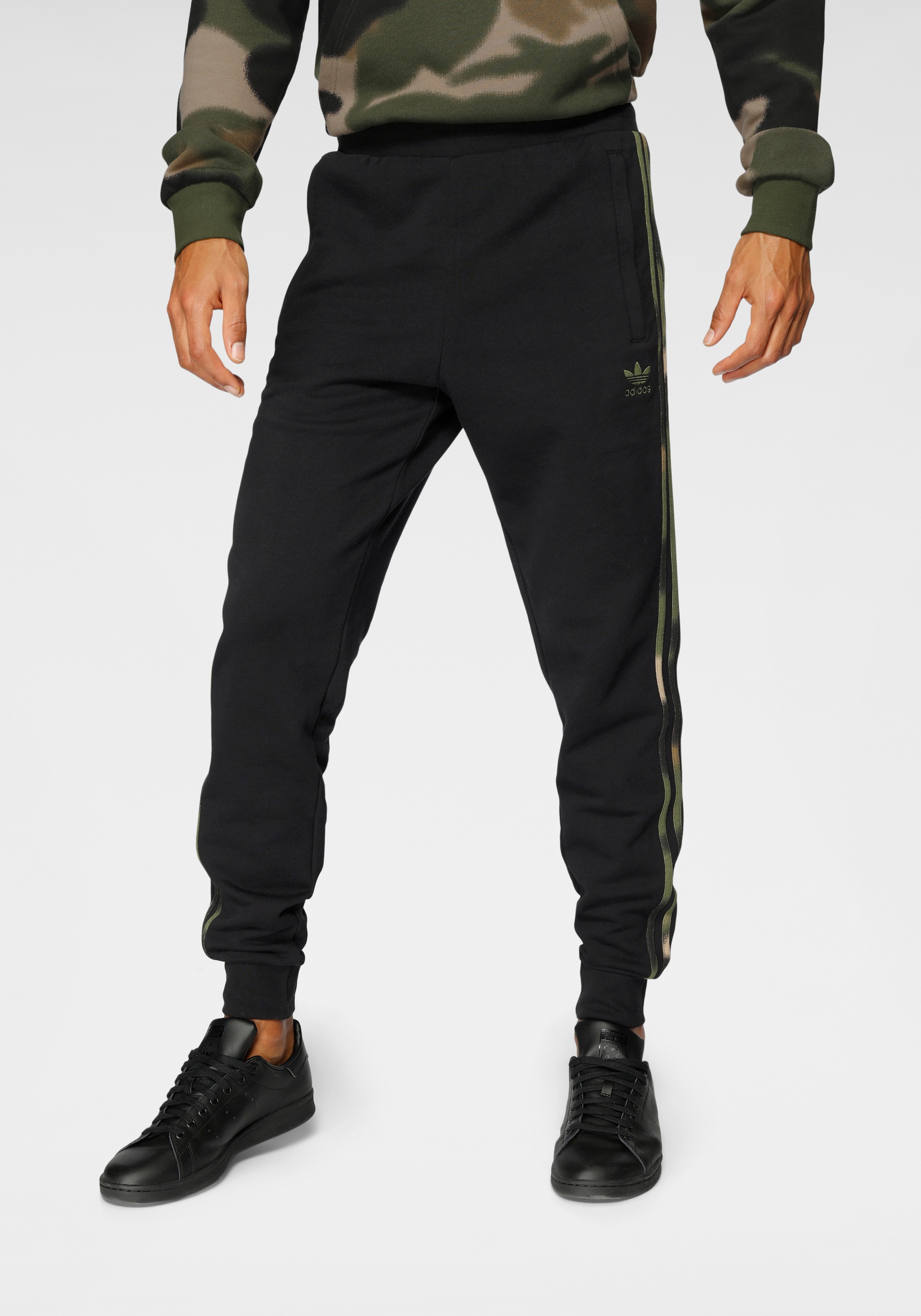 Image of adidas Originals Jogginghose »CAMO SWEAT PANT« bei Ackermann Versand Schweiz