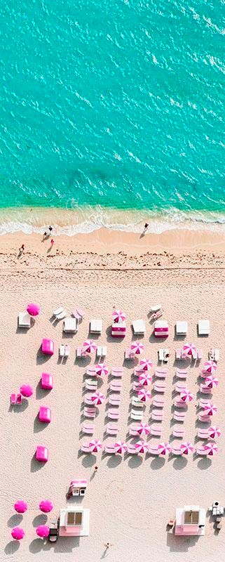 Image of Komar Vliestapete »Pink Umbrella«, Strand bei Ackermann Versand Schweiz