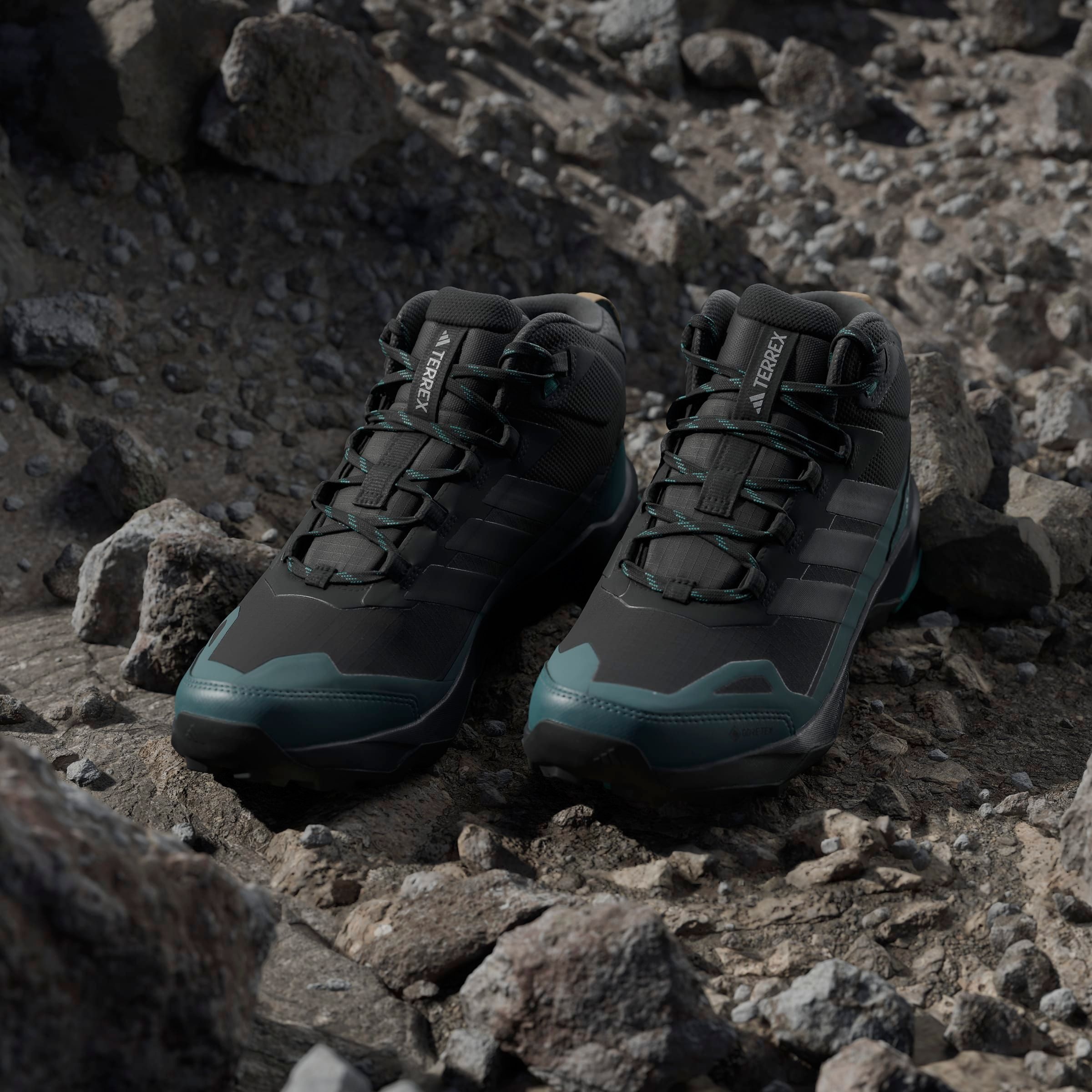 adidas TERREX Wanderschuh »TERREX SKYCHASER AX5 MID GORE-TEX E.«, wasserdicht