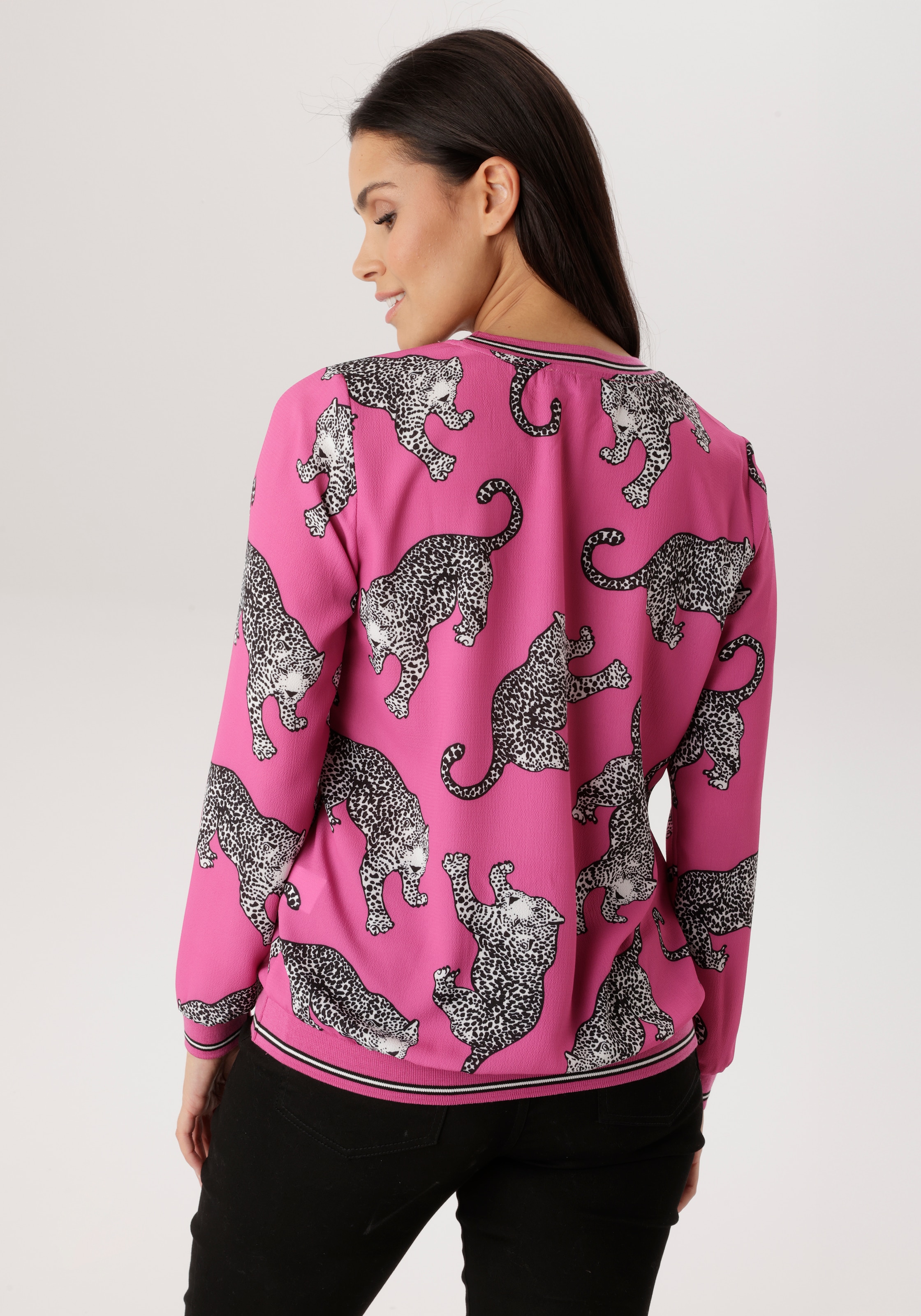 Aniston SELECTED Shirtbluse mit gestreiften Bündchen und Lepoarden-Druck allover - NEUE KOLLEKTION