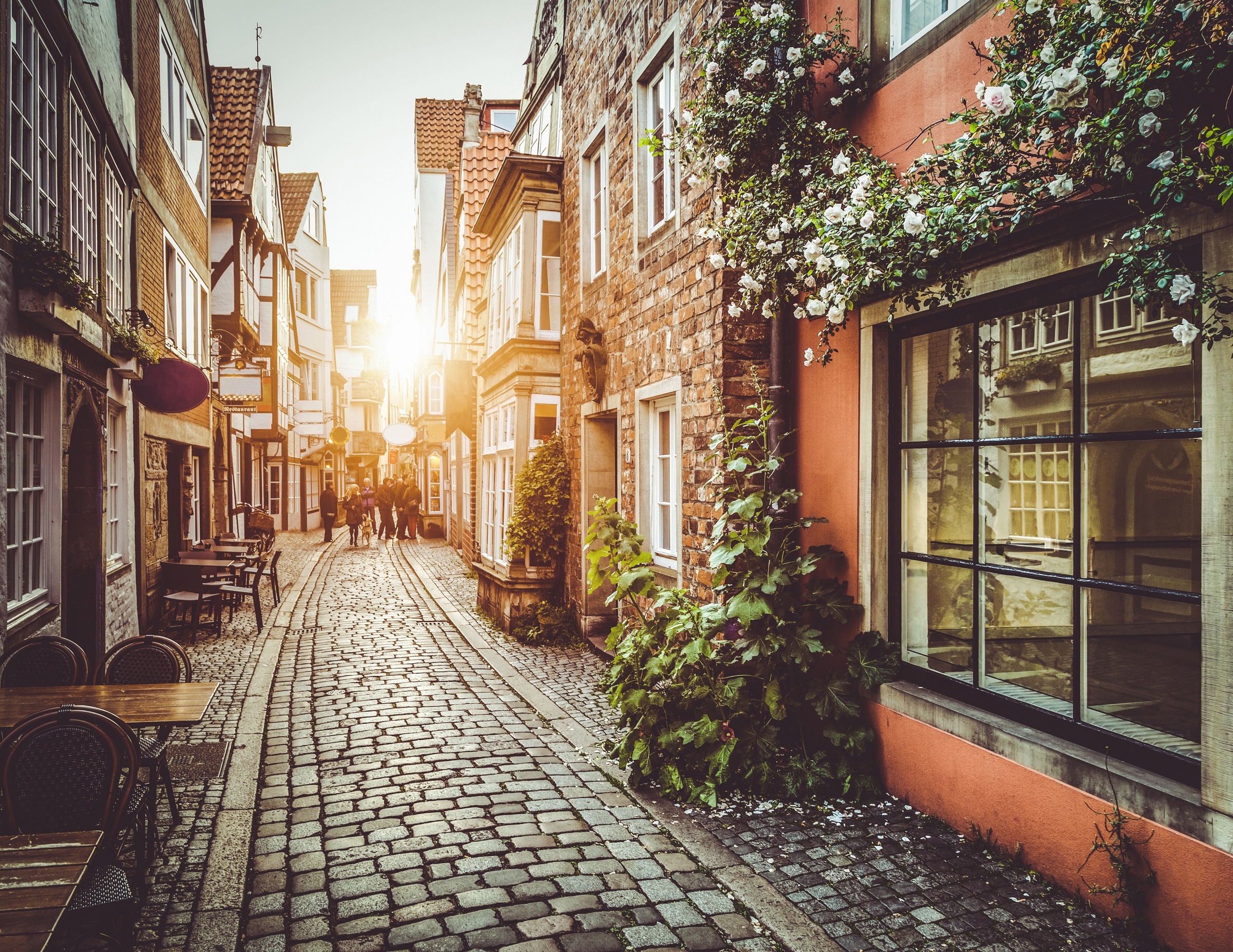 Image of Papermoon Fototapete »Old Town in Belgium« bei Ackermann Versand Schweiz