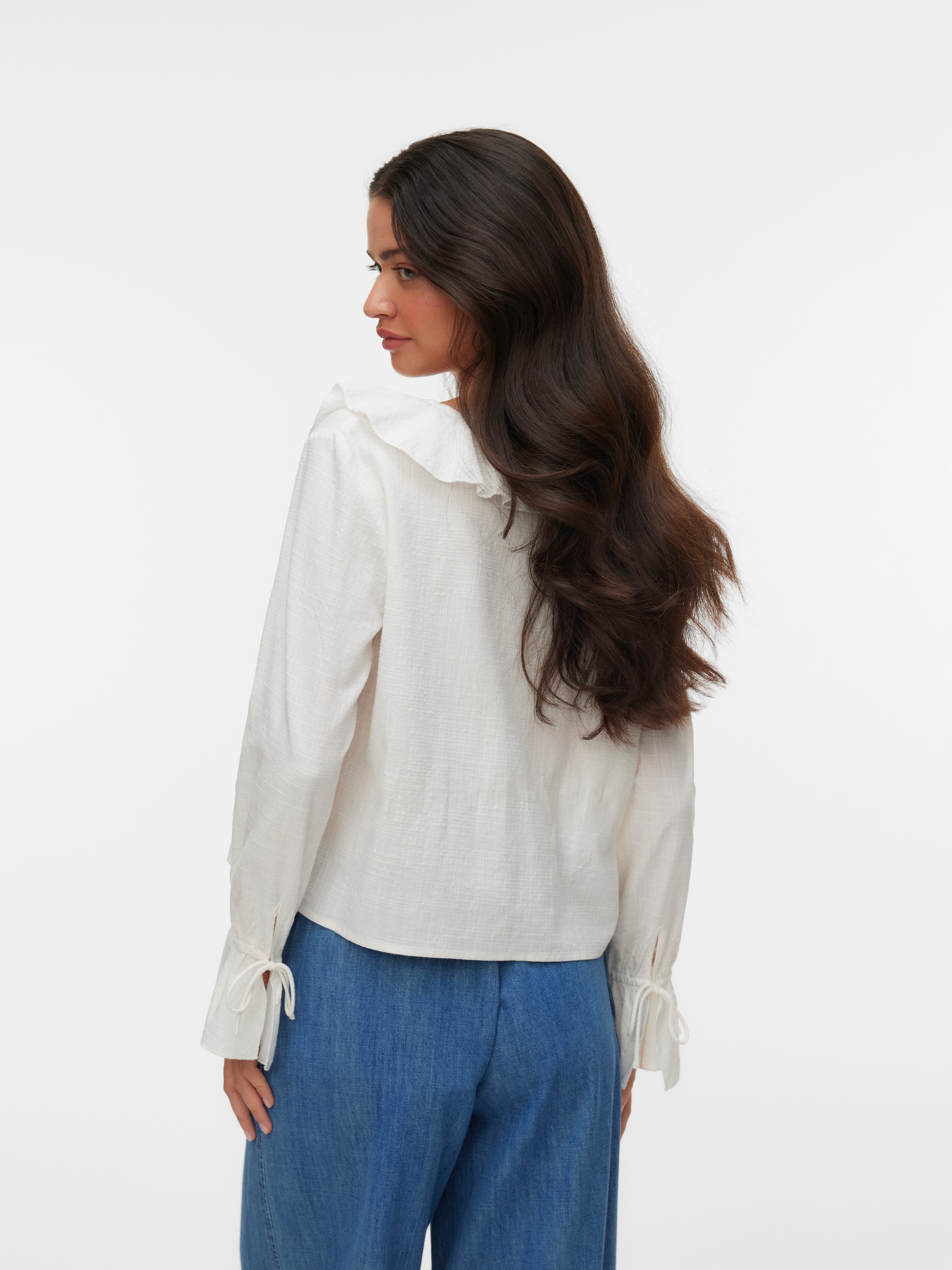 Vero Moda Chemisier à volants »VMJAMIE TIE LS TOP WVN«