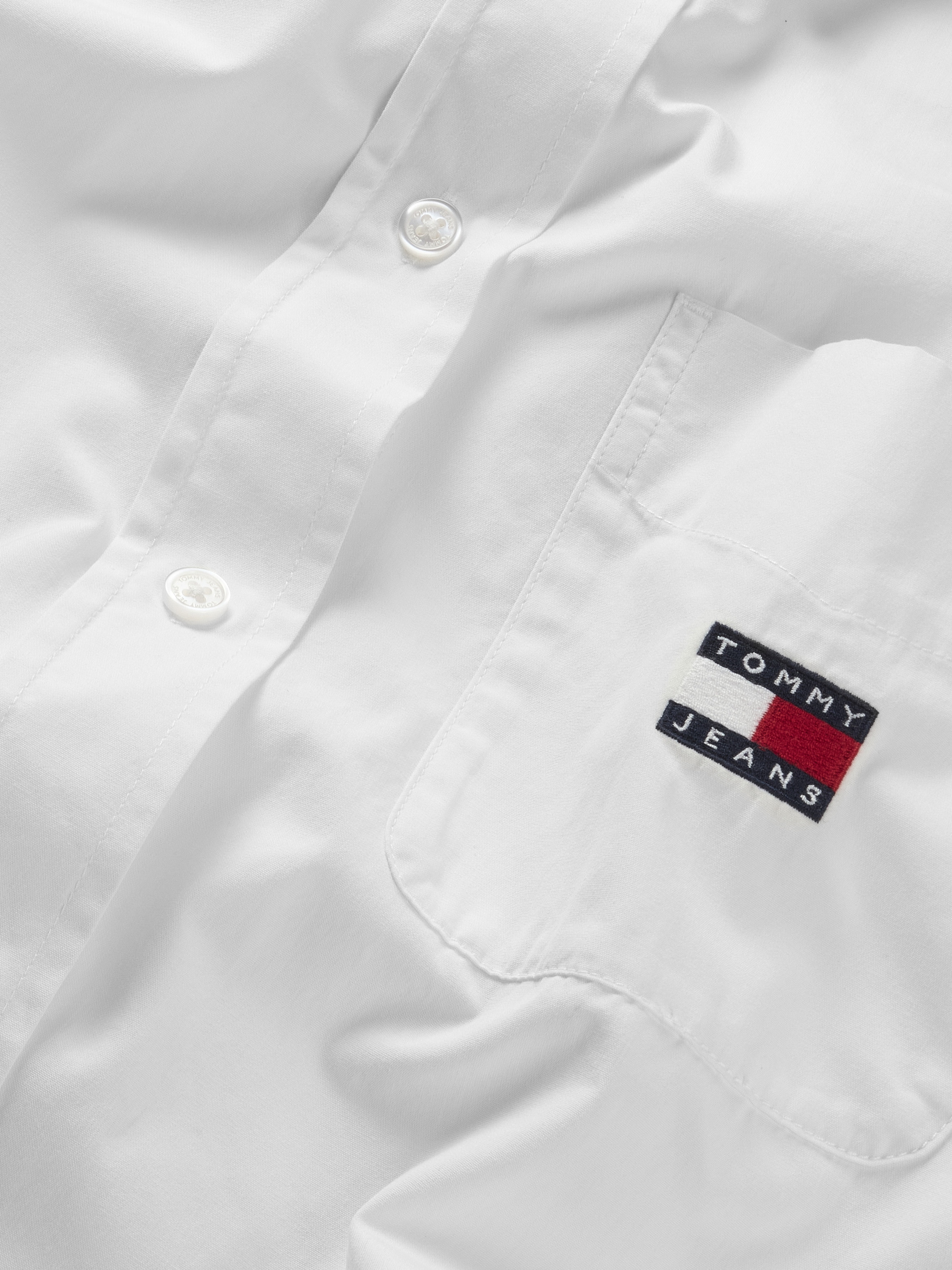 Tommy Jeans Curve Hemdbluse »TJW OVS BADGE POPLIN SHIRT EXT«, in Grossen Grössen, Popeline, Langarm, Badge