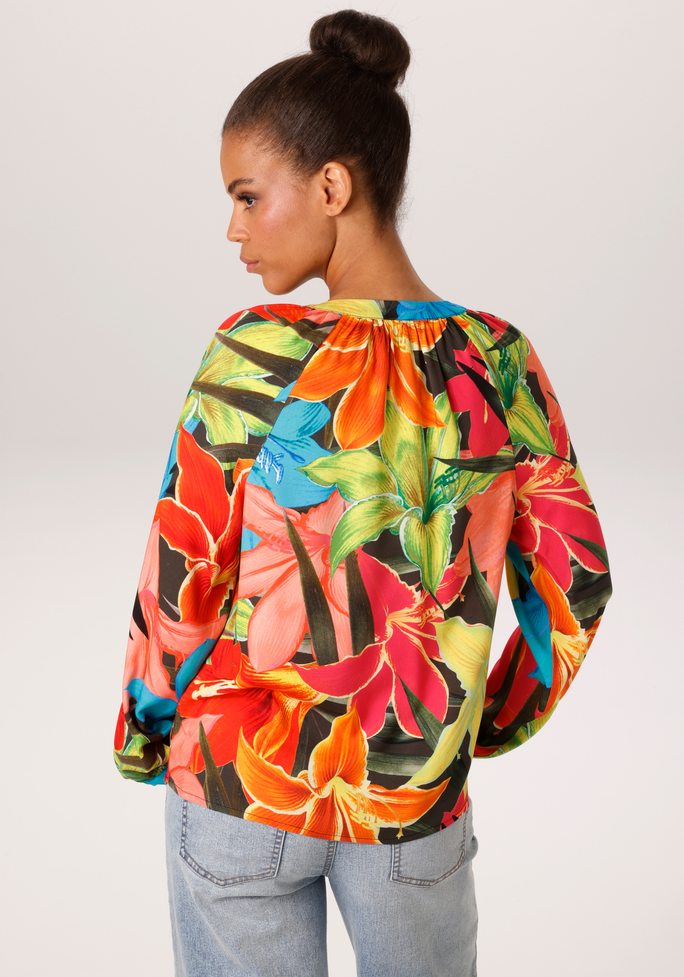 Aniston CASUAL Schlupfbluse mit farbenfrohen, grossflächigen Blüten bedruckt - NEUE KOLLEKTION