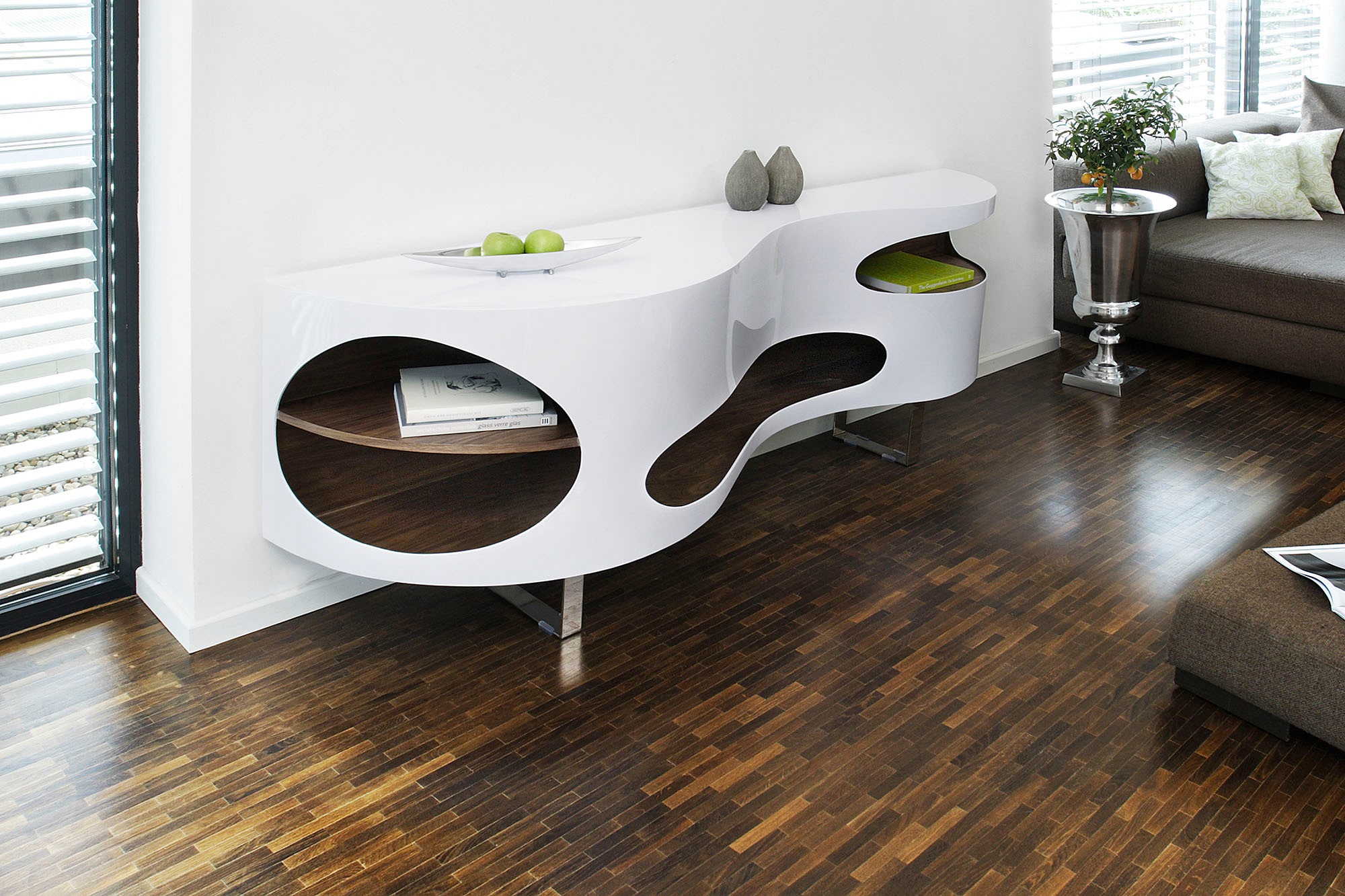 Image of SalesFever Sideboard "Slough - Stilvolle Kommode" Kommode in extravaganter Form, Breite 200 cm