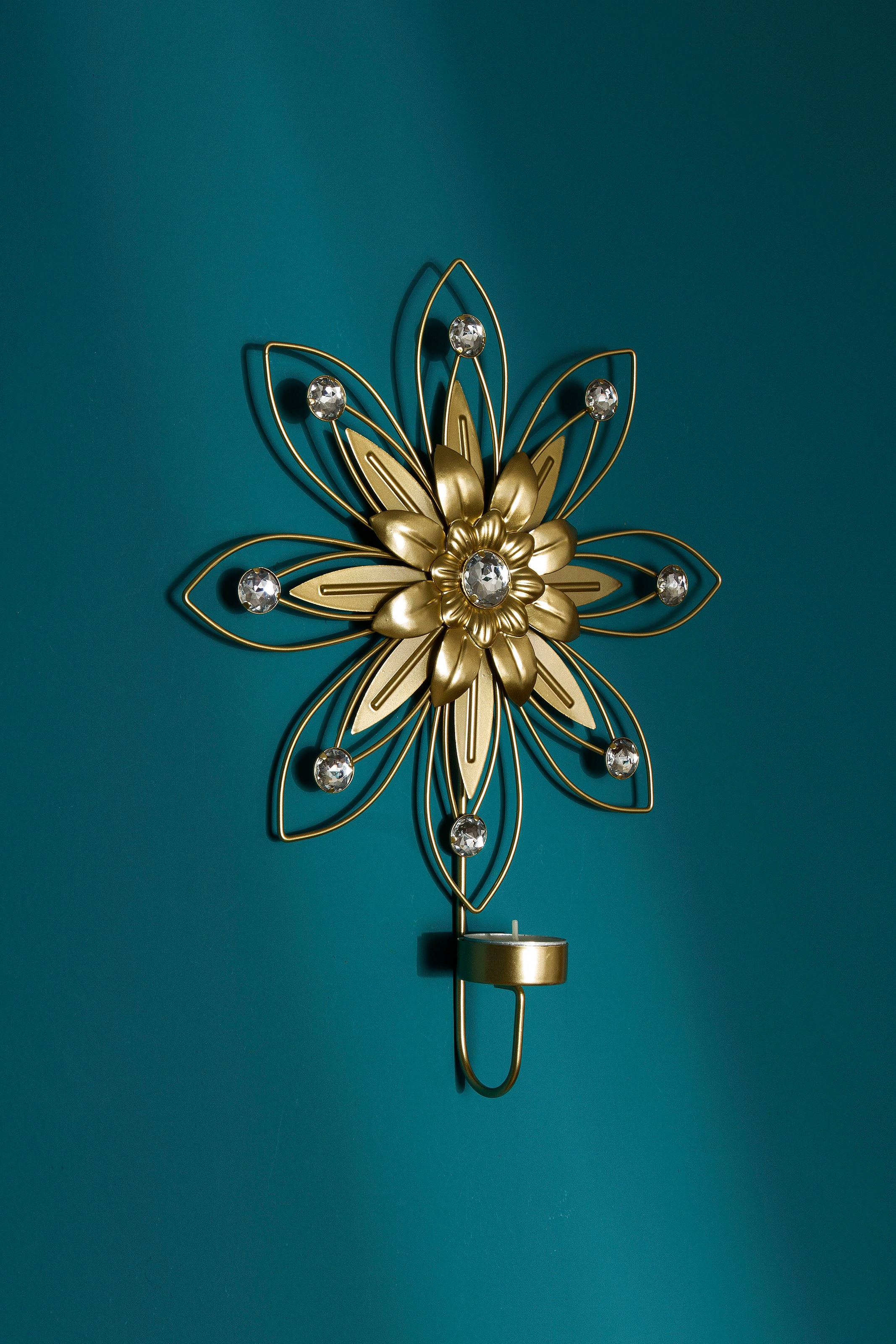 Image of Myflair Möbel & Accessoires Wandkerzenhalter »Ballala, goldfarben«, (1 St.), Wandleuchter, Kerzenhalter, Teelichthalter, Wanddeko, Wanddekoration, aus Metall, mit Schmucksteinen, Blütenform bei Ackermann Versand Schweiz
