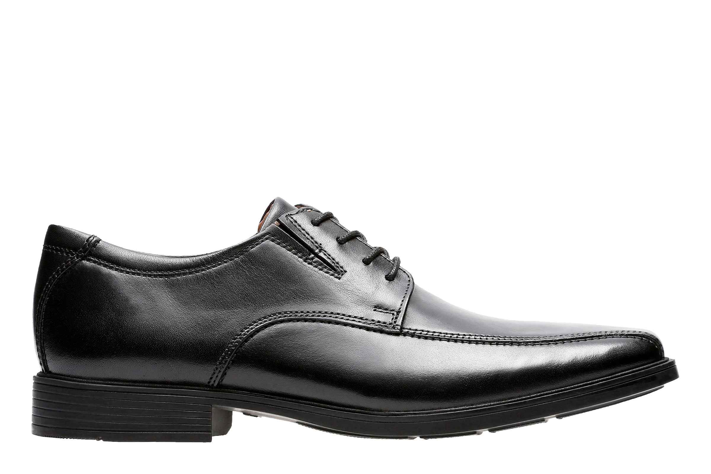 Clarks Schnürschuh »Tilden Walk«, mit modischer Ziernaht, Freizeitschuh, Halbschuh, Schnürschuh