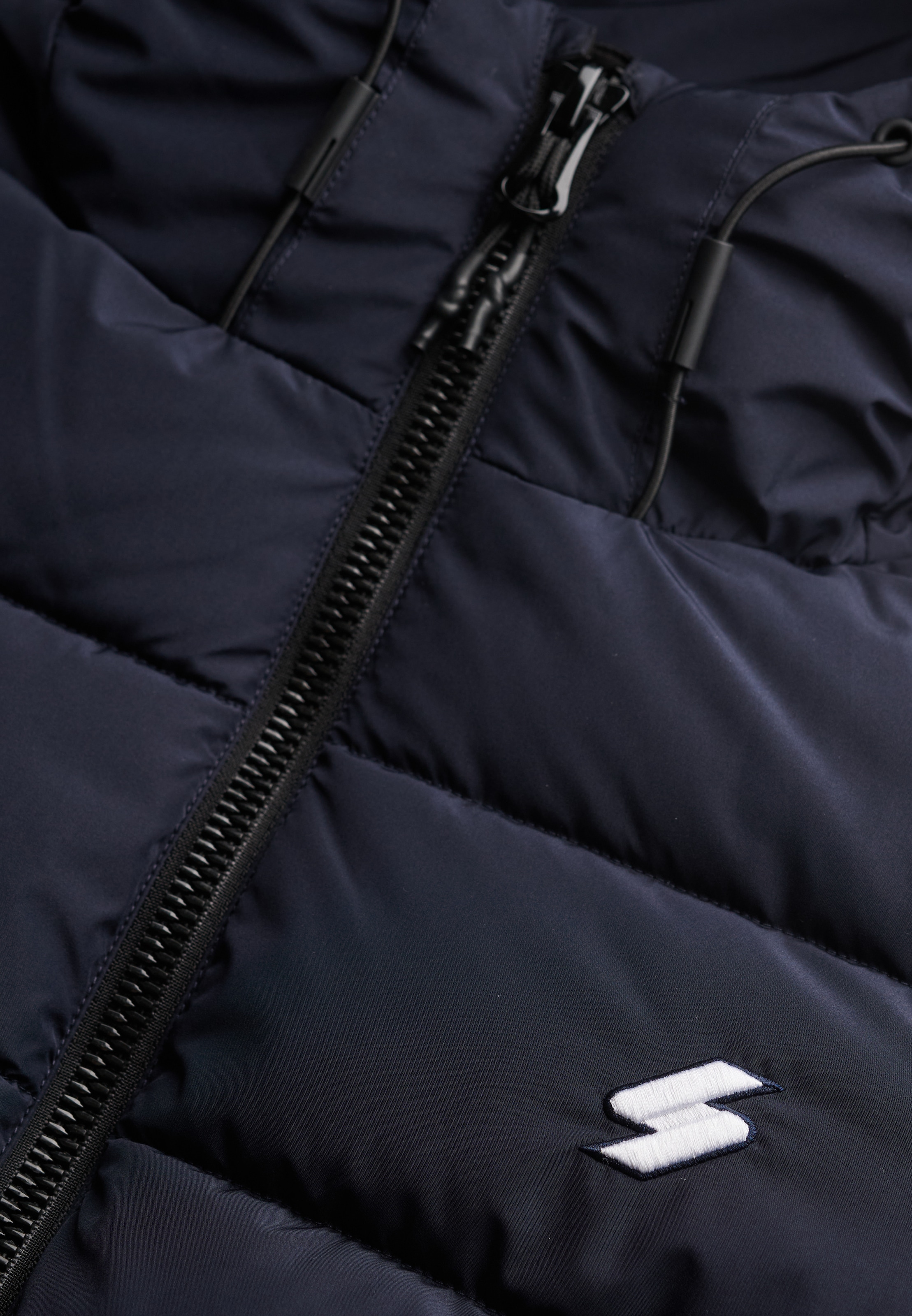 Superdry Steppjacke »HOODED SPIRIT SPORTS PUFFER« mit Kapuze Kunstfaser, regular fit