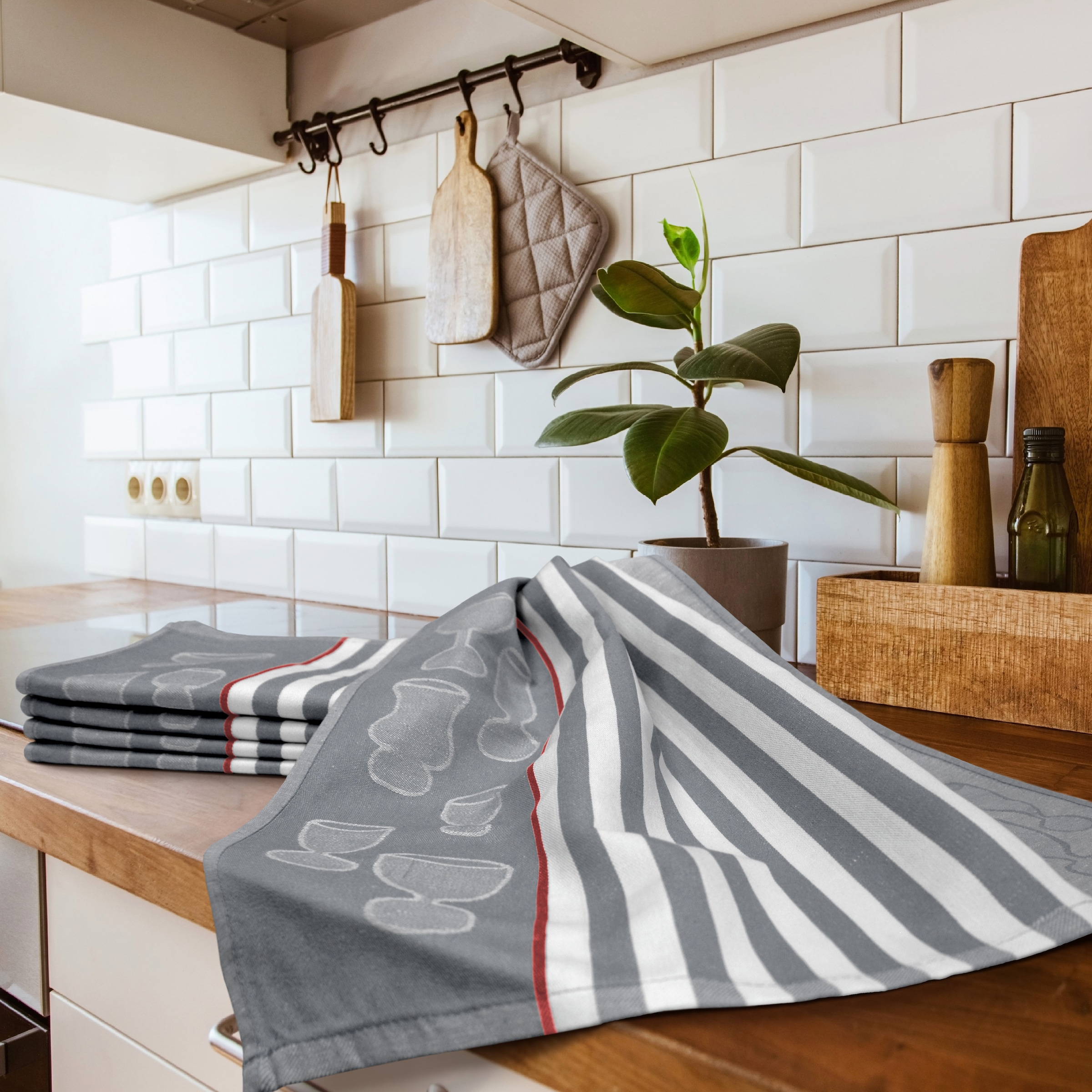 Dyckhoff Chiffon à vaisselle »Gläser / Halbleinen« mit Gläser & Streifen Motiv, Masse je Tuch ca. 50x70 cm