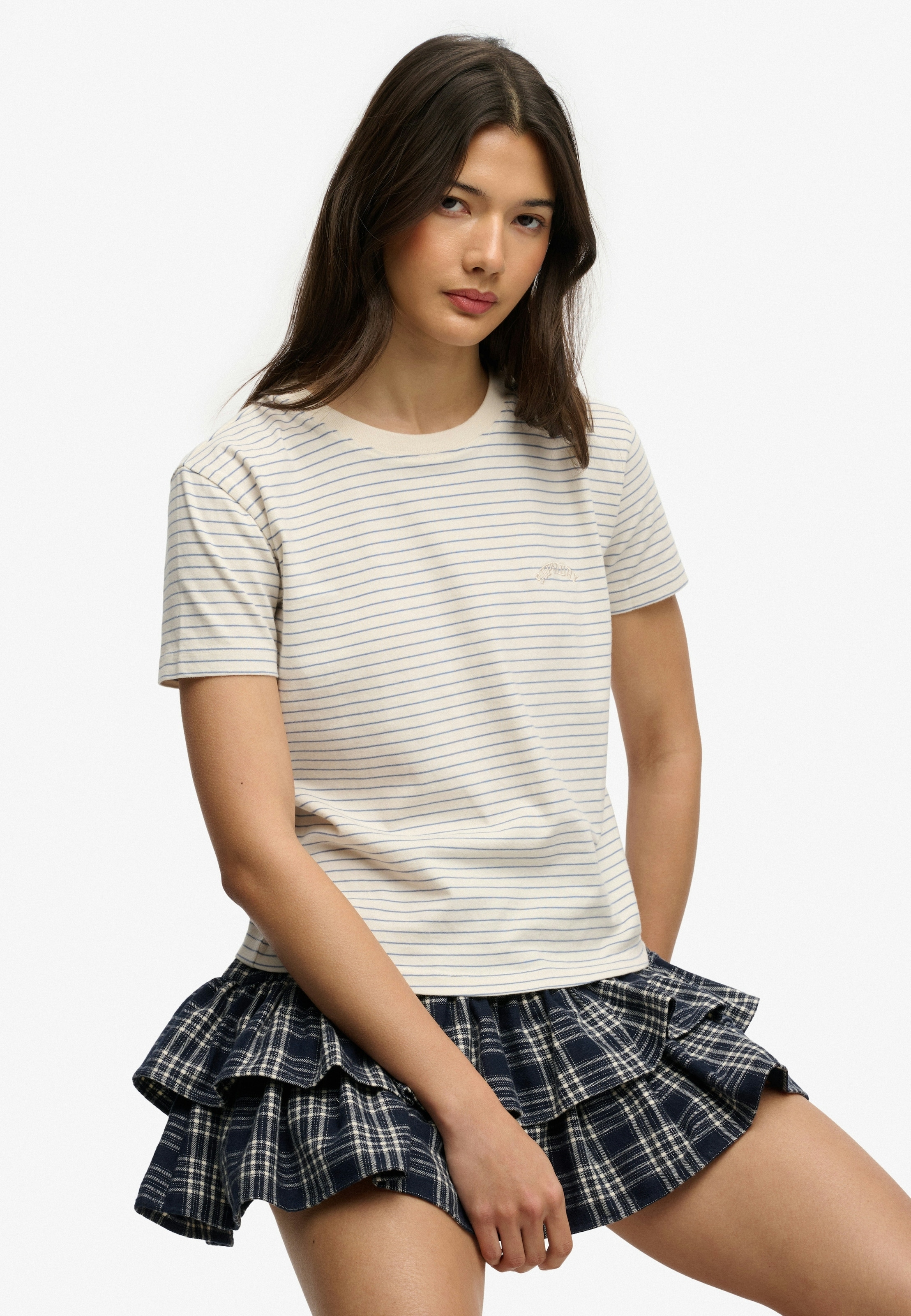 Superdry T-shirt »ESSENTIAL LOGO STR FITTED TEE« agréable à porter grâce à une texture particulièrement douce