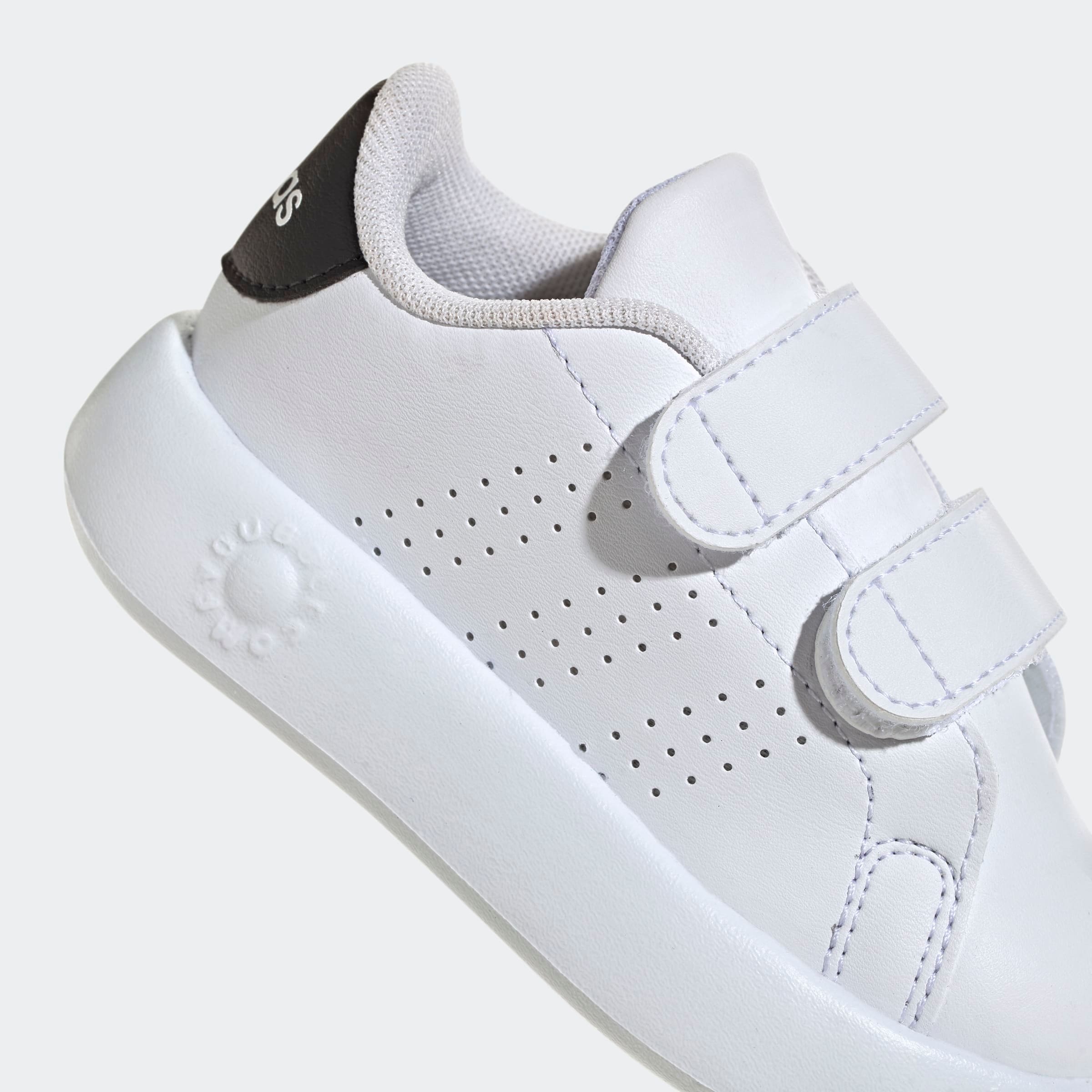 adidas Sportswear »ADVANTAGE KIDS«  Design inspiré des adidas Stan Smith, pour enfants