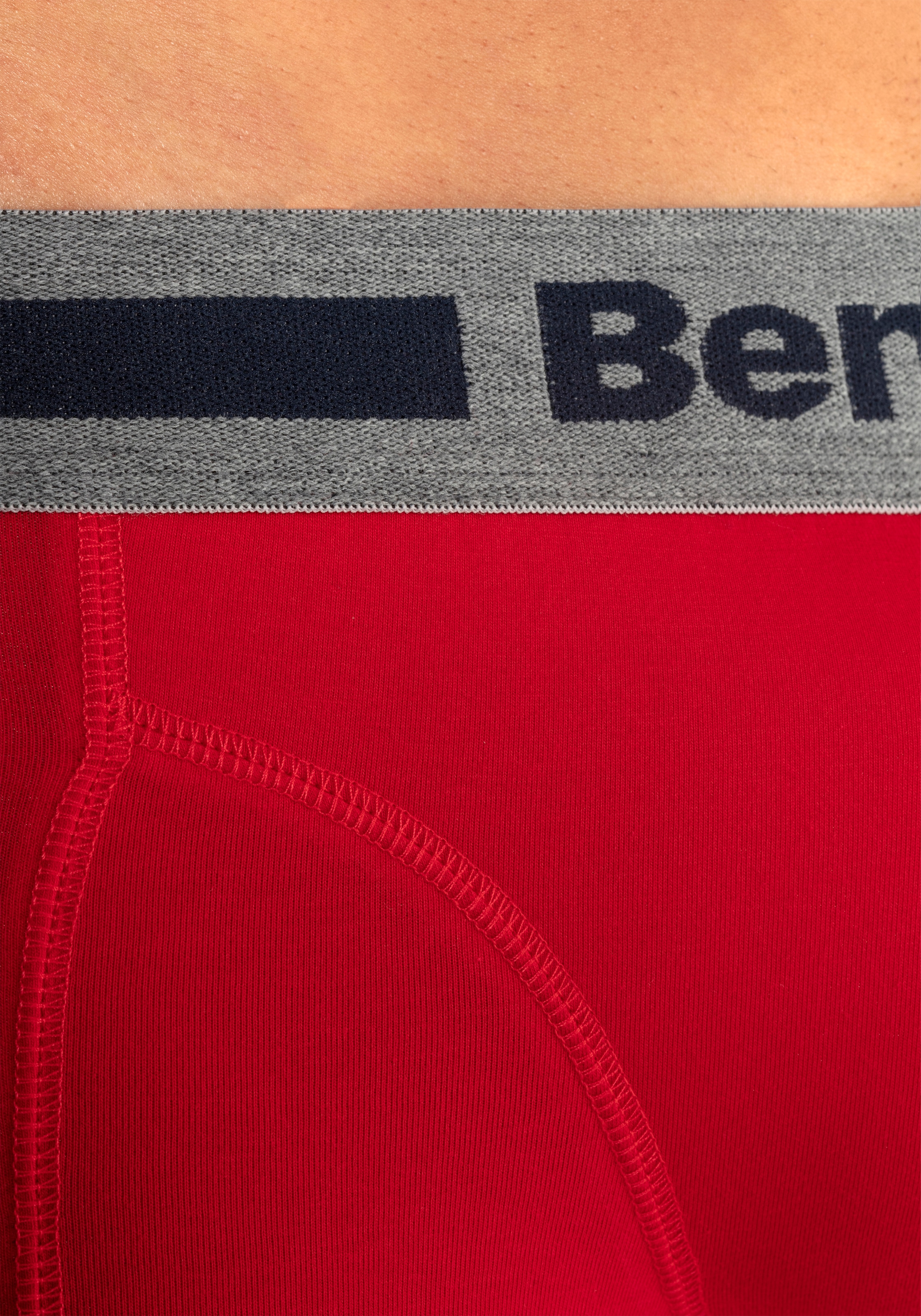 Bench. Hipster, (Packung, 4 St.), knapp sitzende Boxershorts aus Baumwollmischung