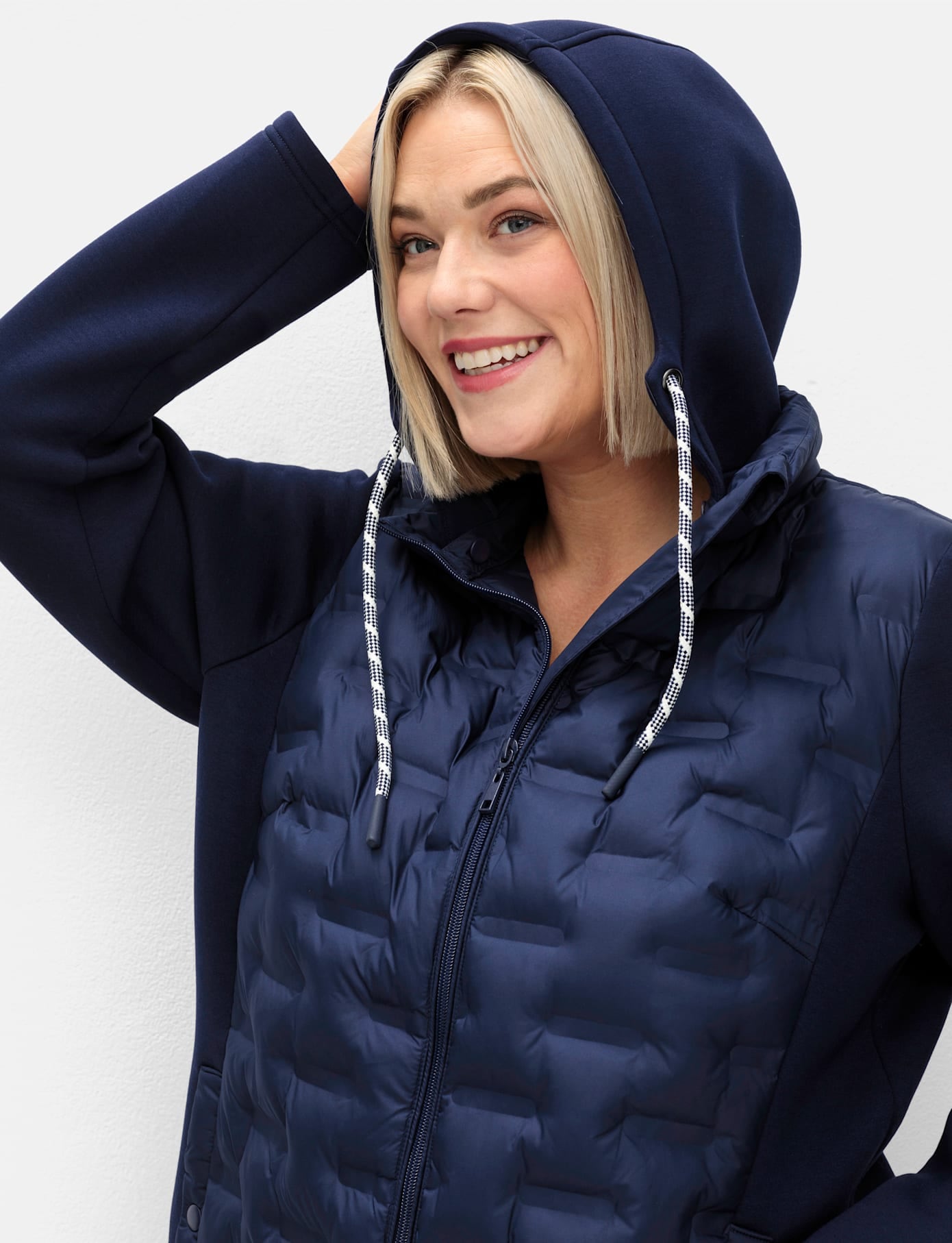 Sheego Steppjacke, mit Kapuze