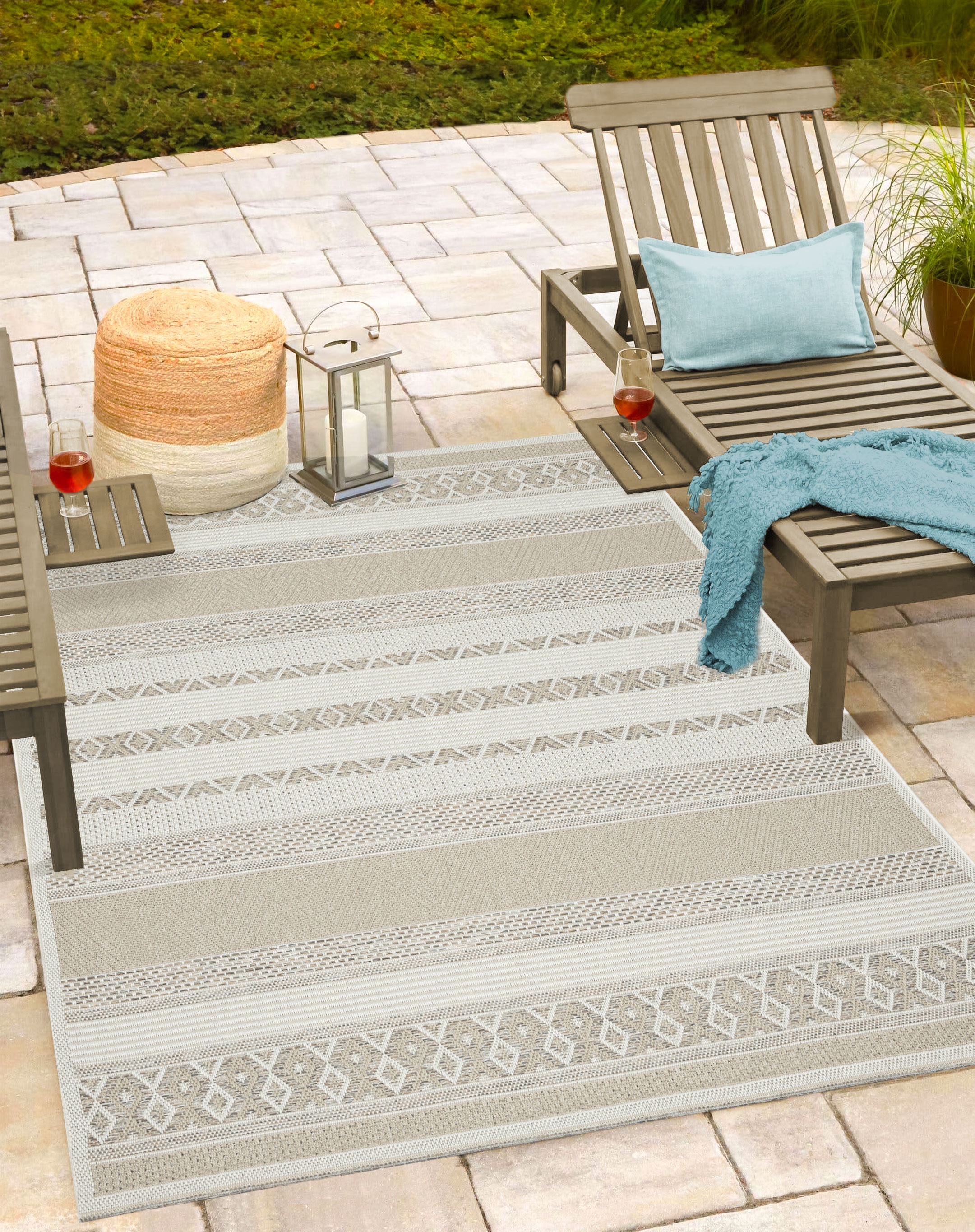 Image of the carpet Teppich "Calgary" rechteckig 1 mm Höhe moderner robuster In und Outdoor Teppich