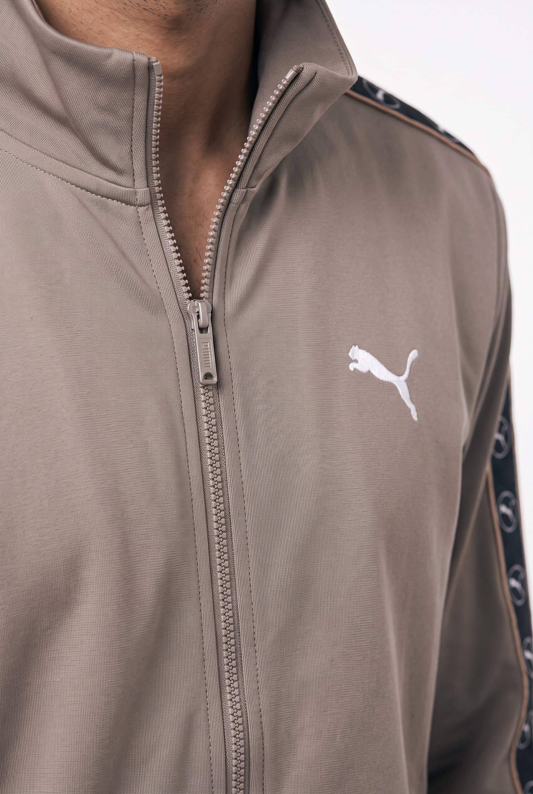 PUMA Combinaison d'entraînement »POLY TAPE SUIT« 2 Ensemble deux pièces, avec fermeture éclair, haut à manches longues, coupe régulière