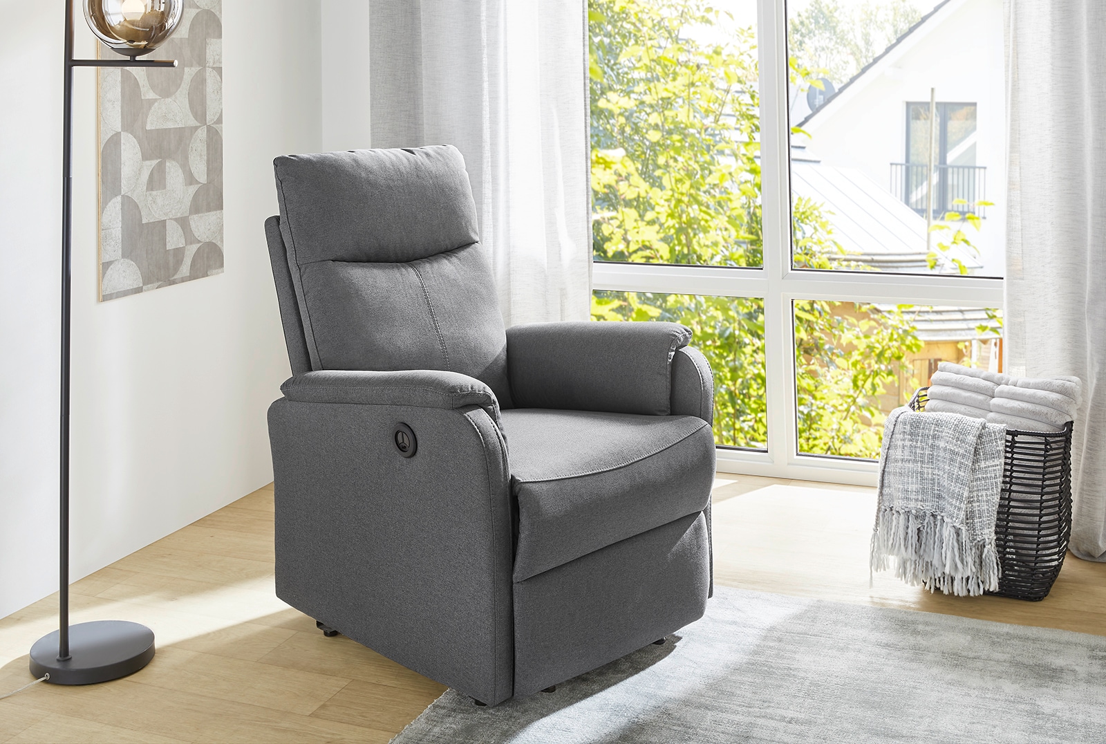 Image of Jockenhöfer Gruppe TV-Sessel "Bristol, B: 72 cm, Sitzhöhe: 50 cm" mit elektr. Relaxfunktion & USB-Anschluss, Federkern