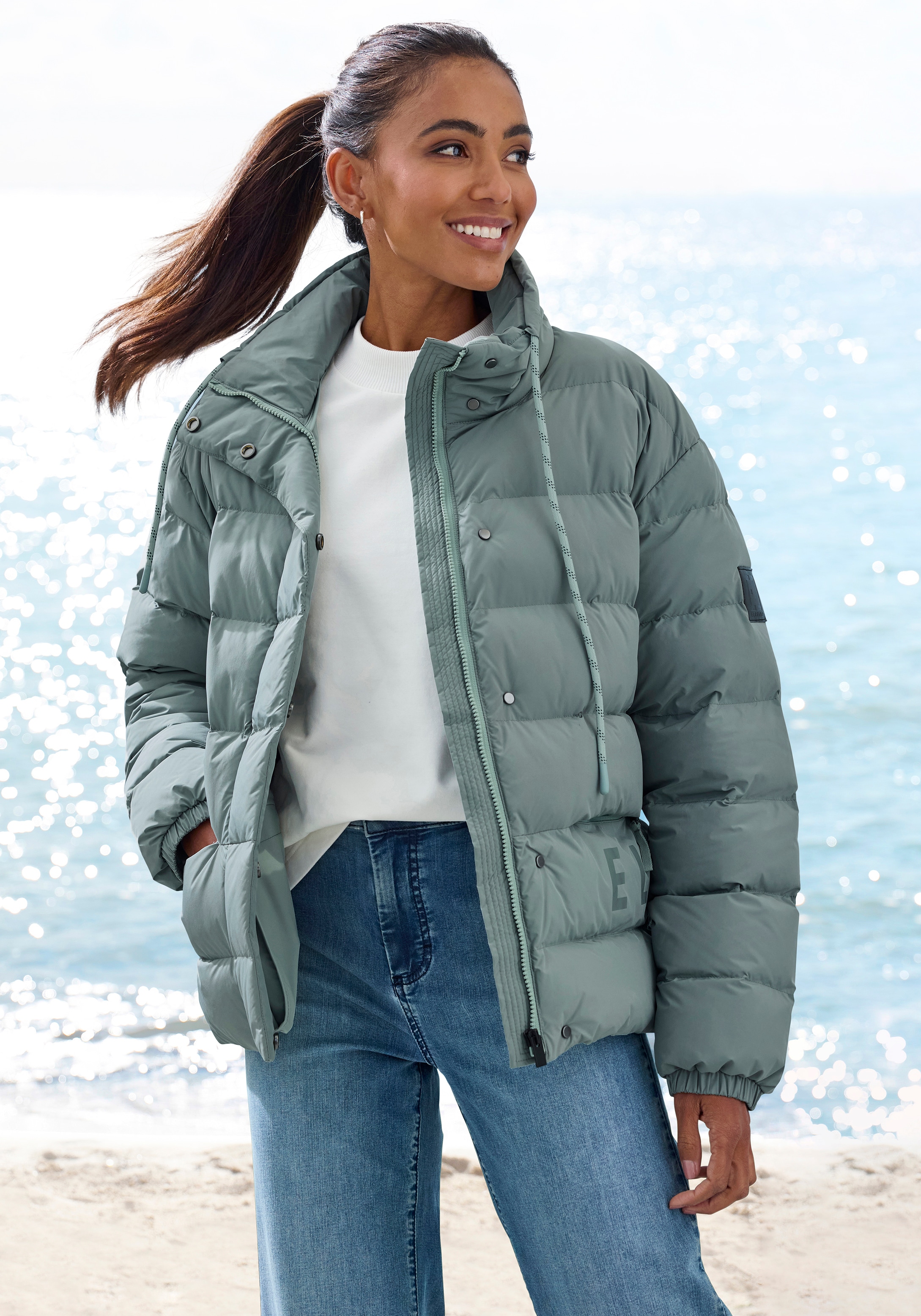 Elbsand Steppjacke mit grossem seitlichen Logo-Print