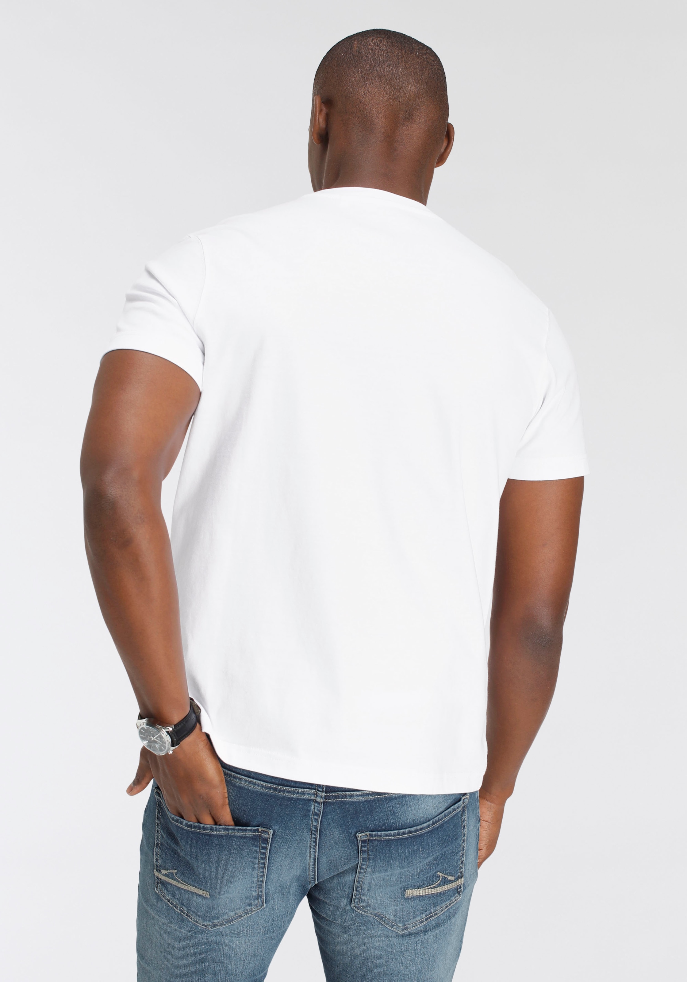 Brustprint - T-Shirt, mit MARKE! DELMAO versandkostenfrei modischem auf NEUE