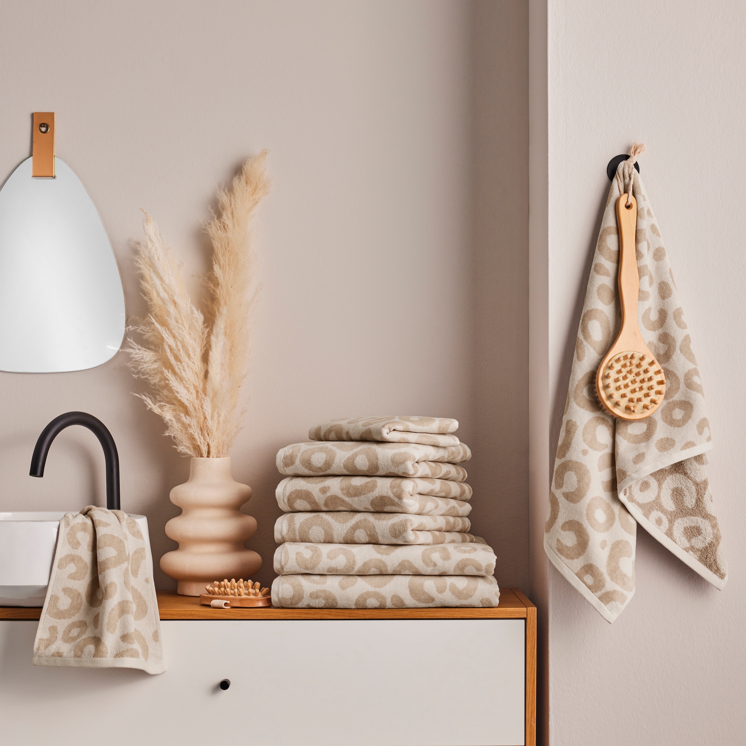 my home Handtuch Set »Anna Leopardmuster, 8-tlg Handtuch-Set, 100% Baumwolle« Set 8 Frottiervelours Duschtücher, Handtücher und Gästetücher, weich, saugstark, modern, Leo