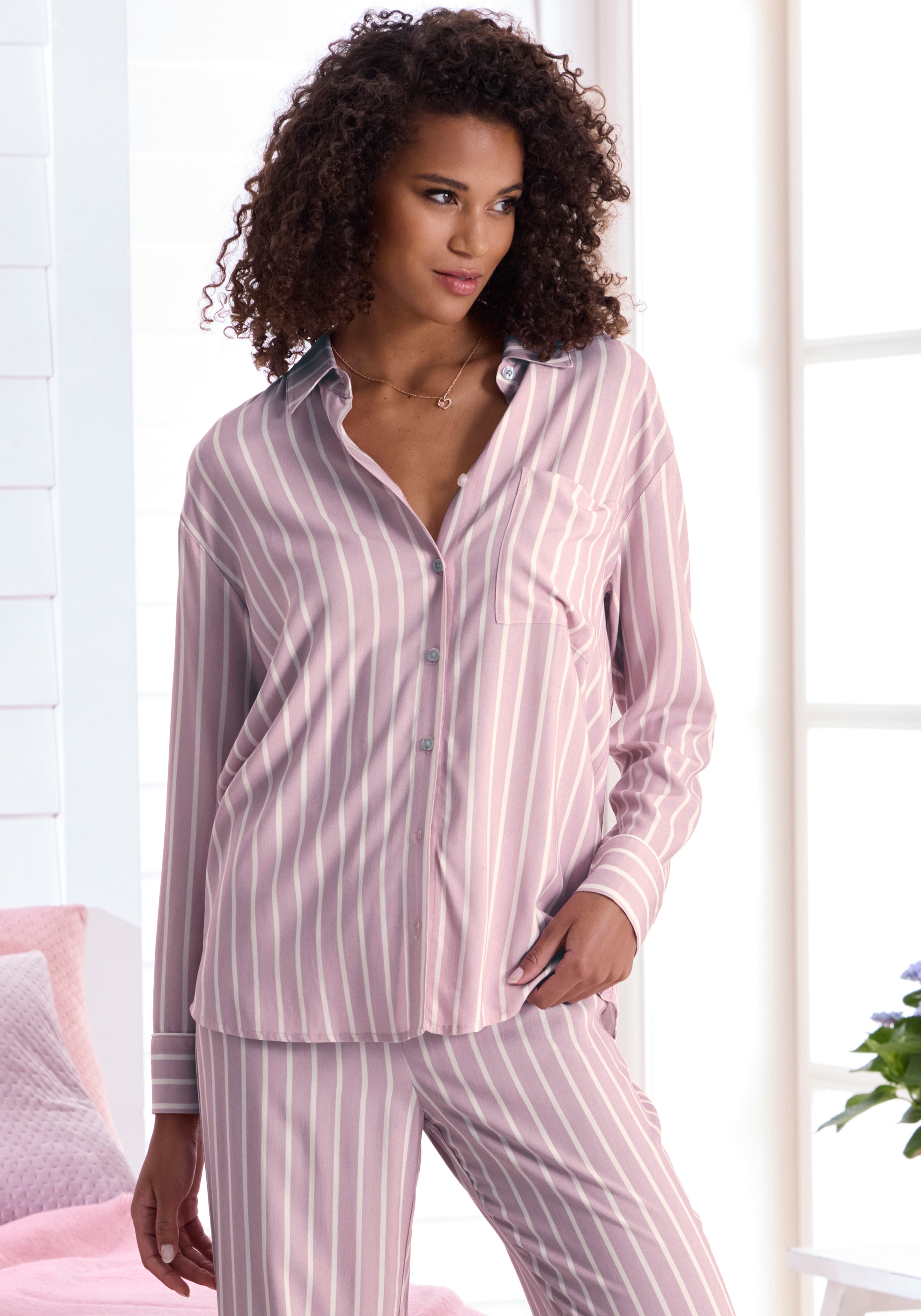 Image of LASCANA Pyjamaoberteil in leichter Viskose Web-Qualität
