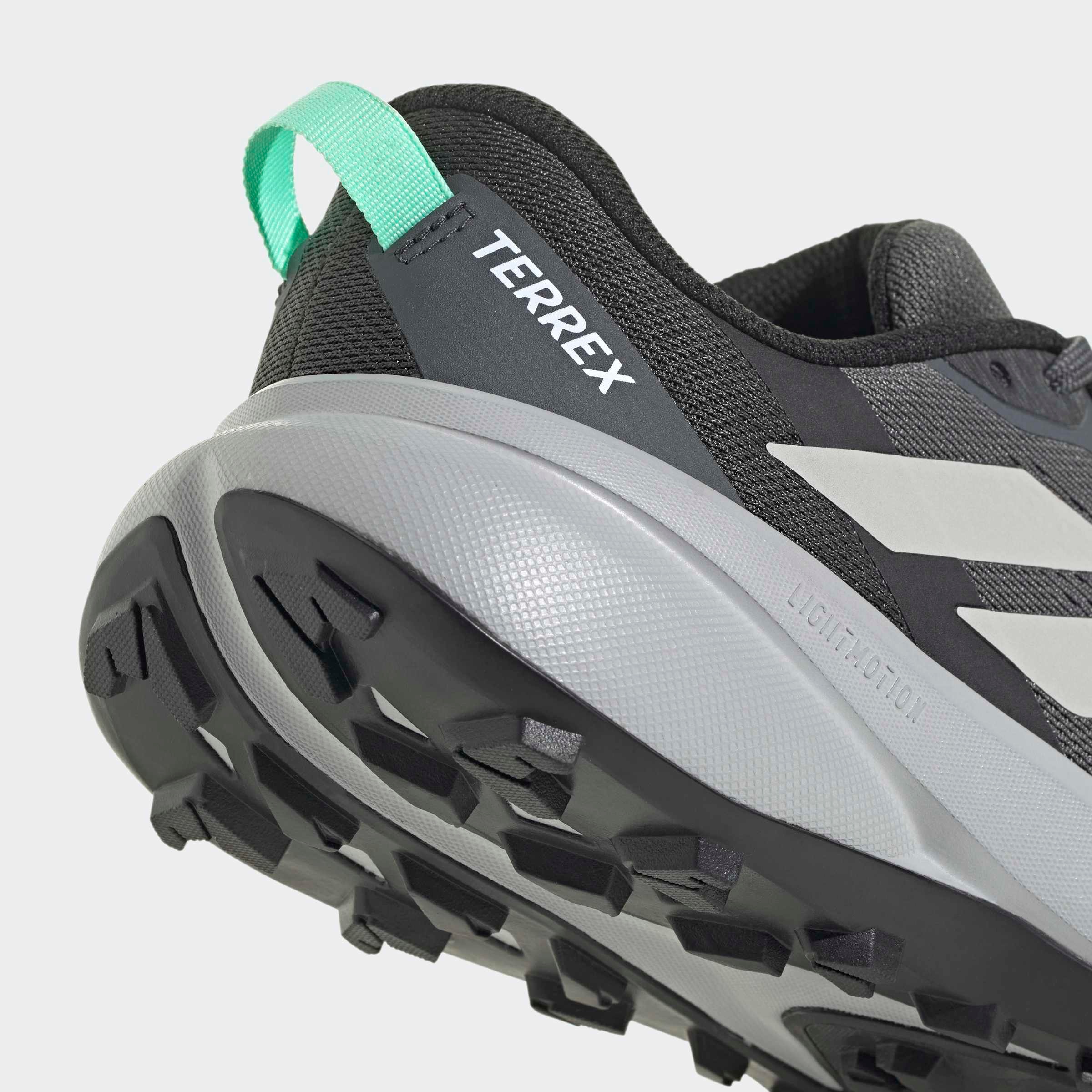 adidas TERREX Trailrunningschuh »TRACEFINDER PLUS«  für mehr Grip