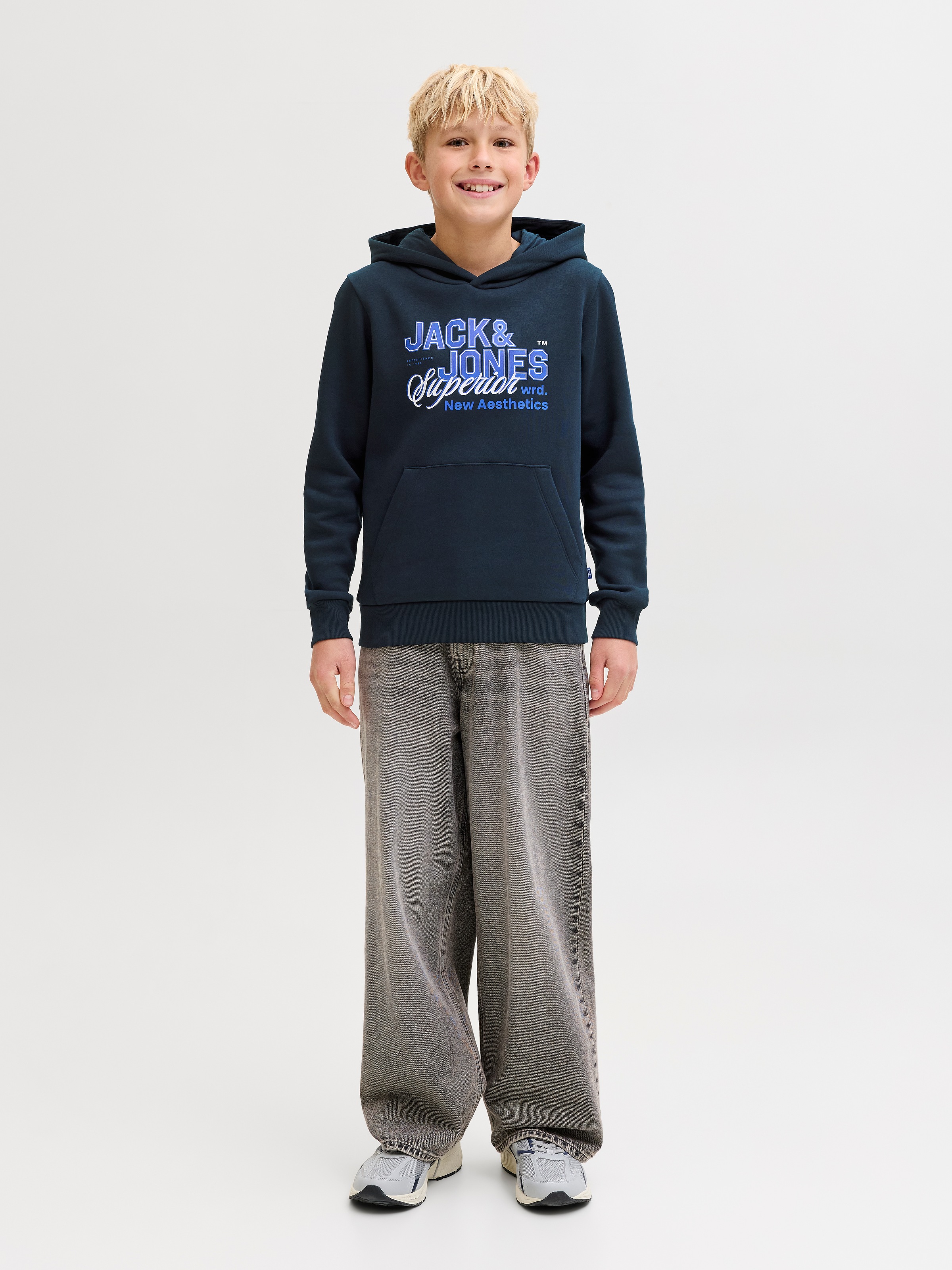 Jack & Jones Junior Sweat à capuche »JJELOGO SWEAT HOOD 2 COL AW25 NOOS JNR«
