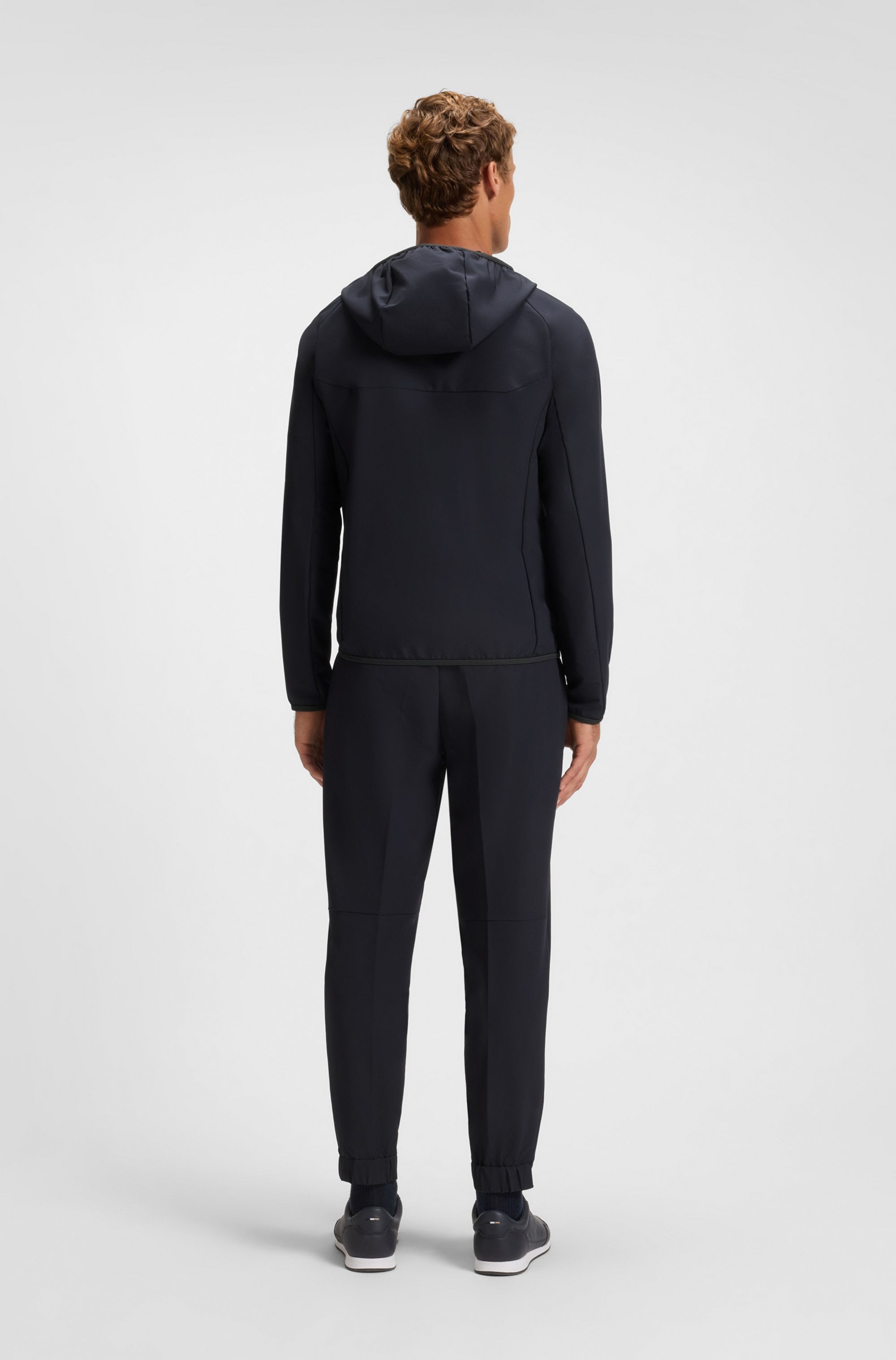 BOSS GREEN Funktionsjacke »L Commuter« mit Kapuze wasserabweisend Funktionsjacke mit gummiertem Label 4 Wege Stretch