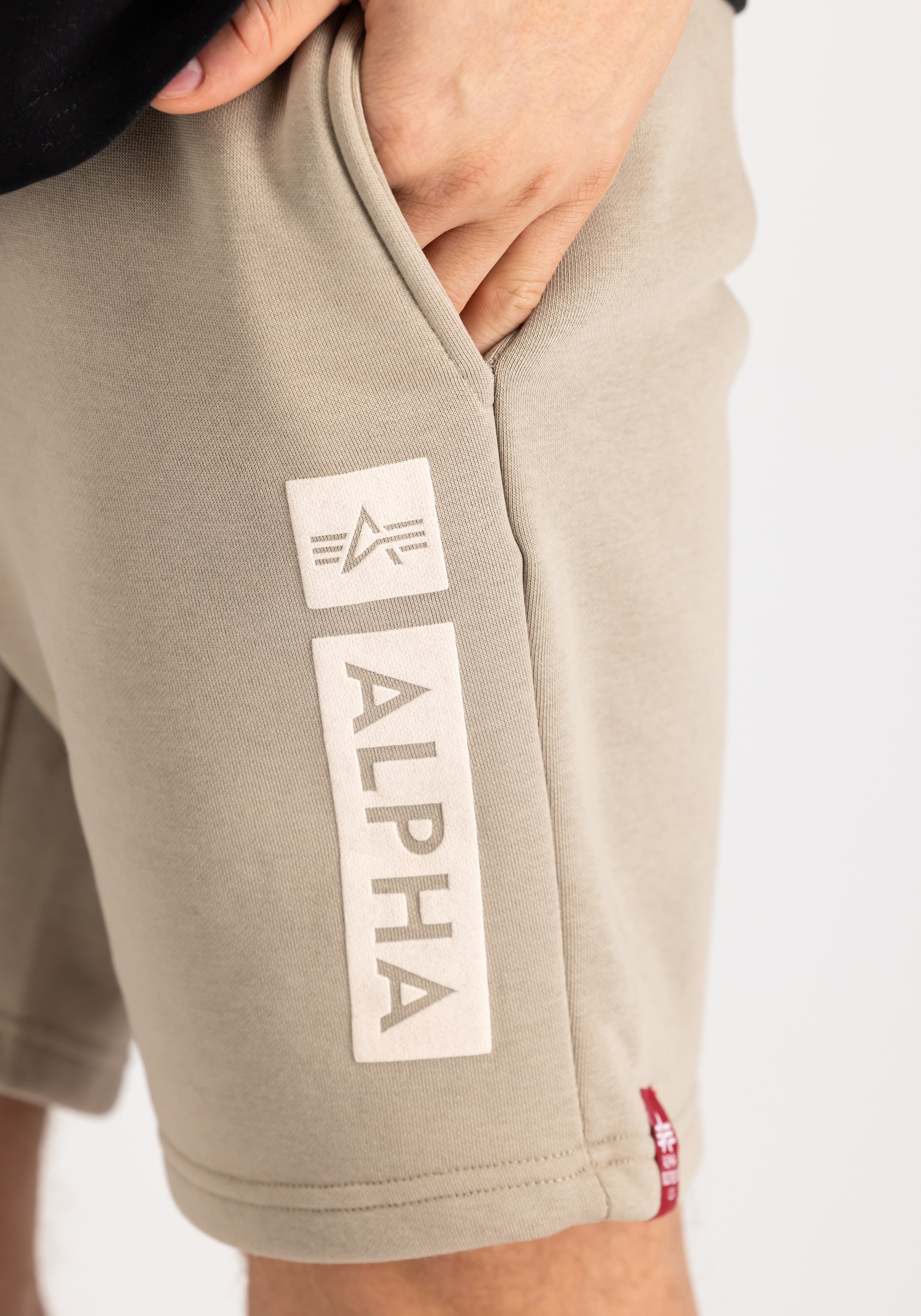 Alpha Industries Shorts »Alpha Puff Print Short«