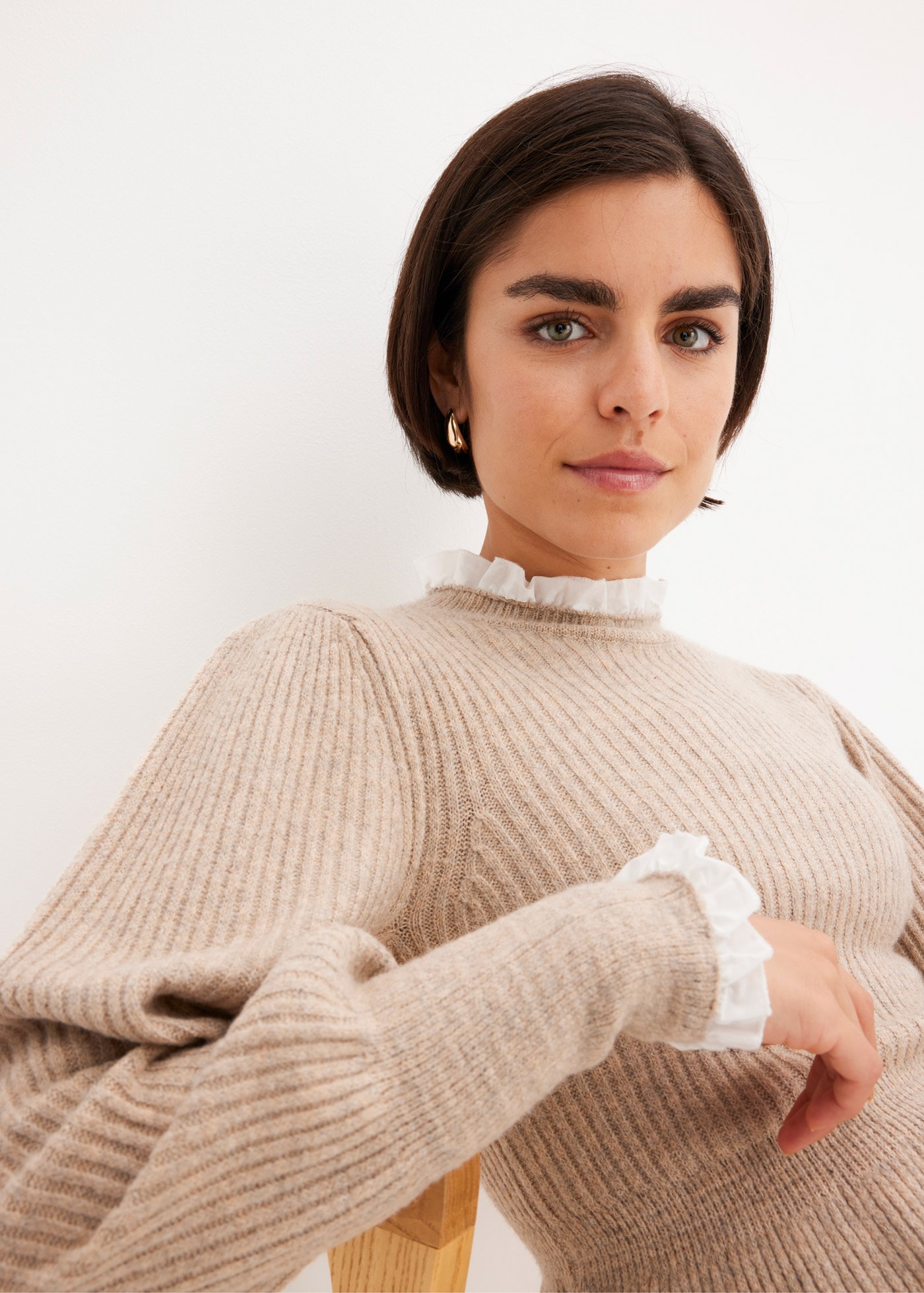 bonprix Strickpullover »Pullover« mit Blusen-Einsatz, Ballonärmel mit breitem Bündchen, tailliert
