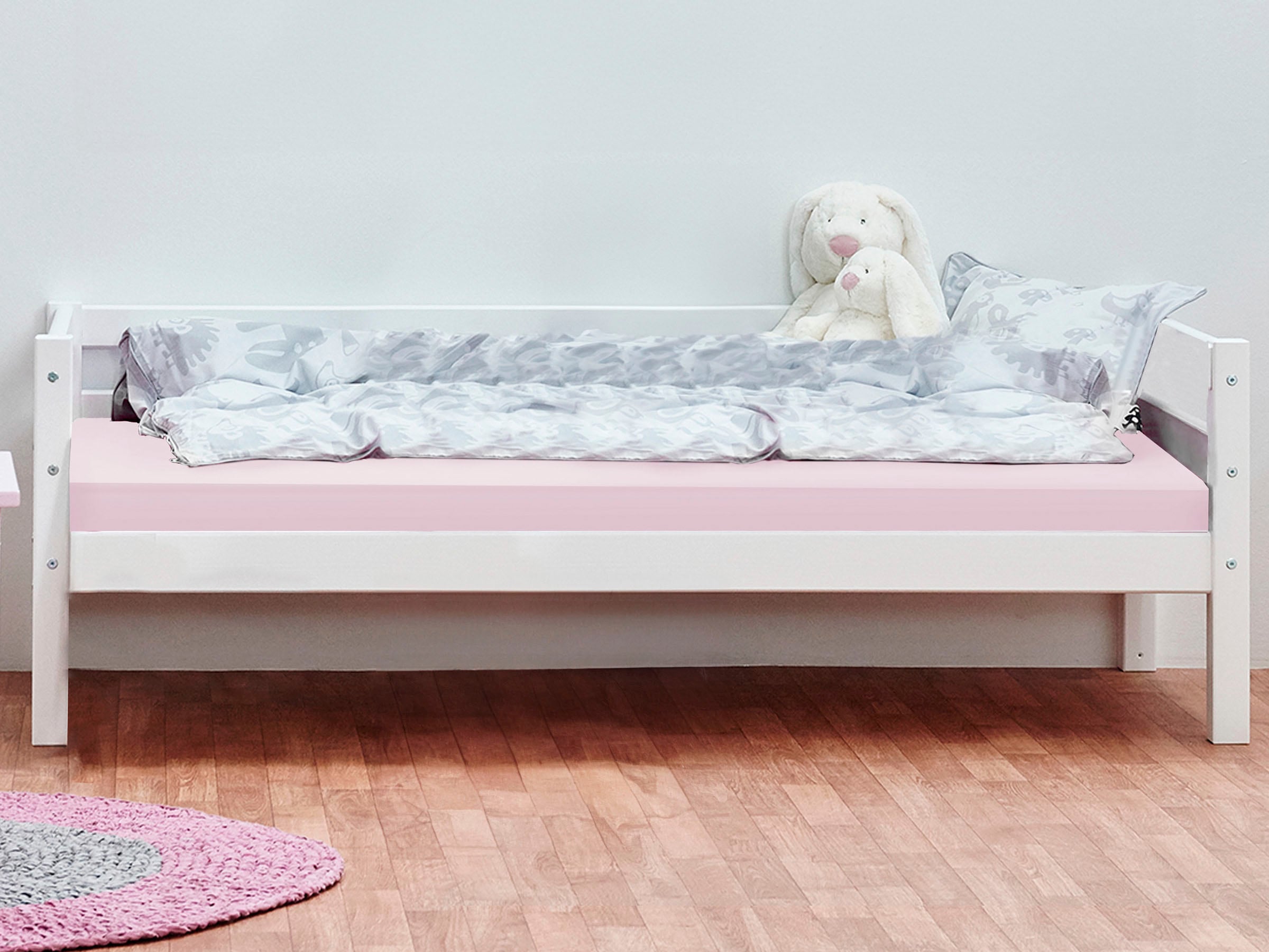 Hoppekids Kinderbett »«Winter Wonderland»«, (Set, 2 tlg., Bett und Matratzen), Tagesbett 70x160 cm Massiv mit Matratze