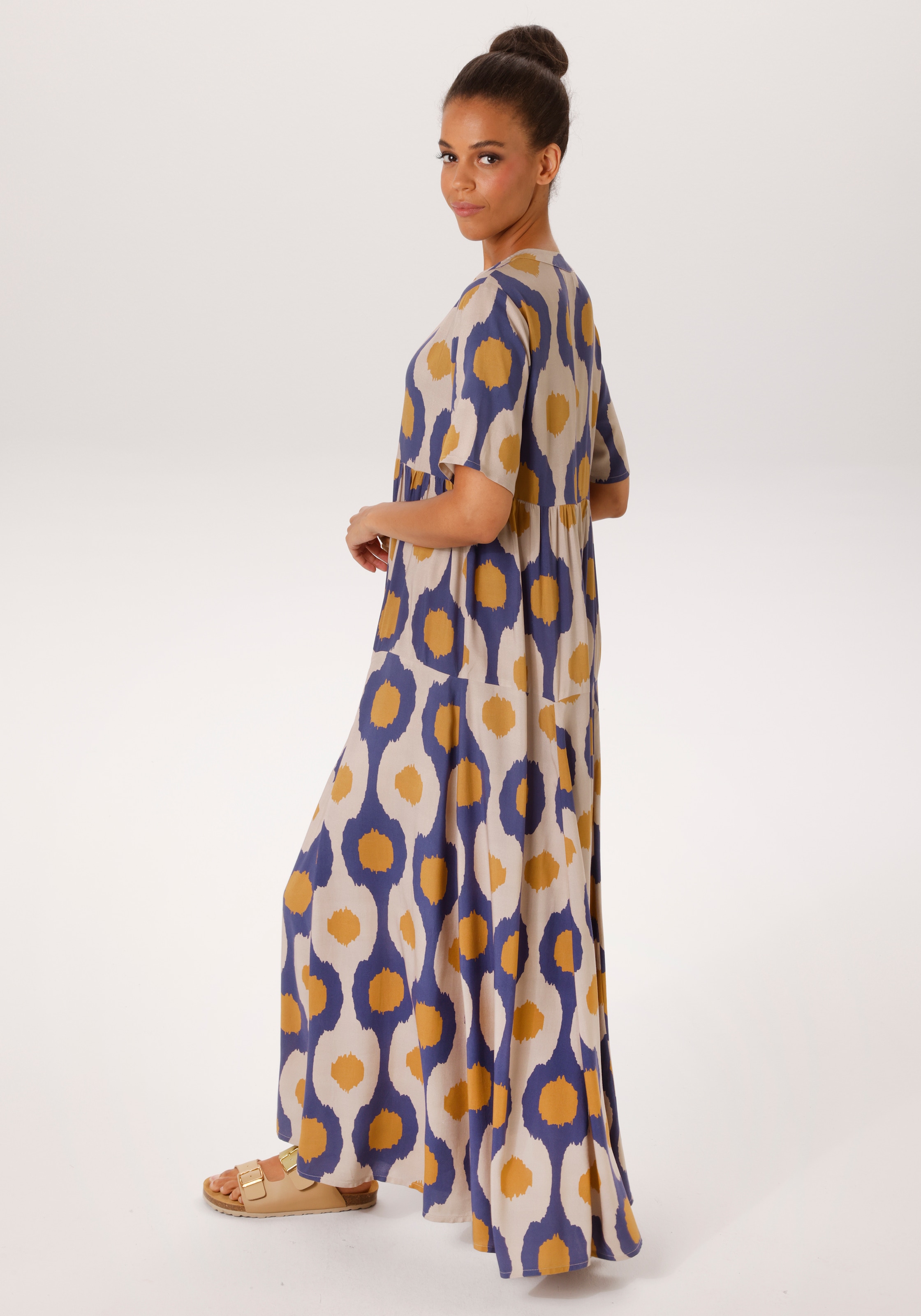 Aniston CASUAL Robe d'été mit grossflächigen, grafischen Druck - NEUE KOLLEKION