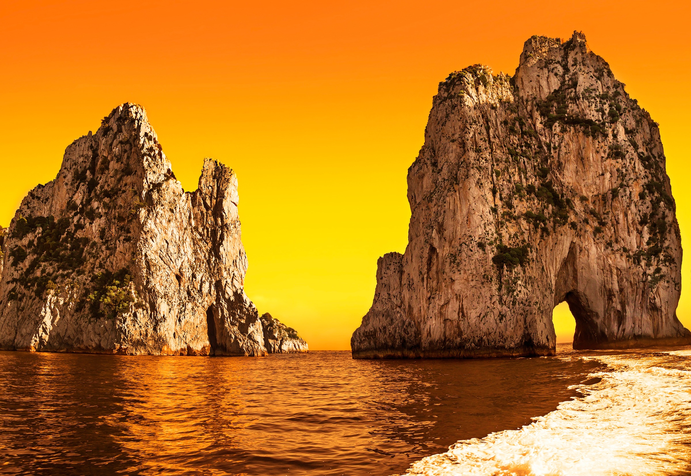 Image of Papermoon Fototapete "CAPRI-INSEL-FARAGLIONI FELSEN GROTTE MEER KLIPPEN SONNE"